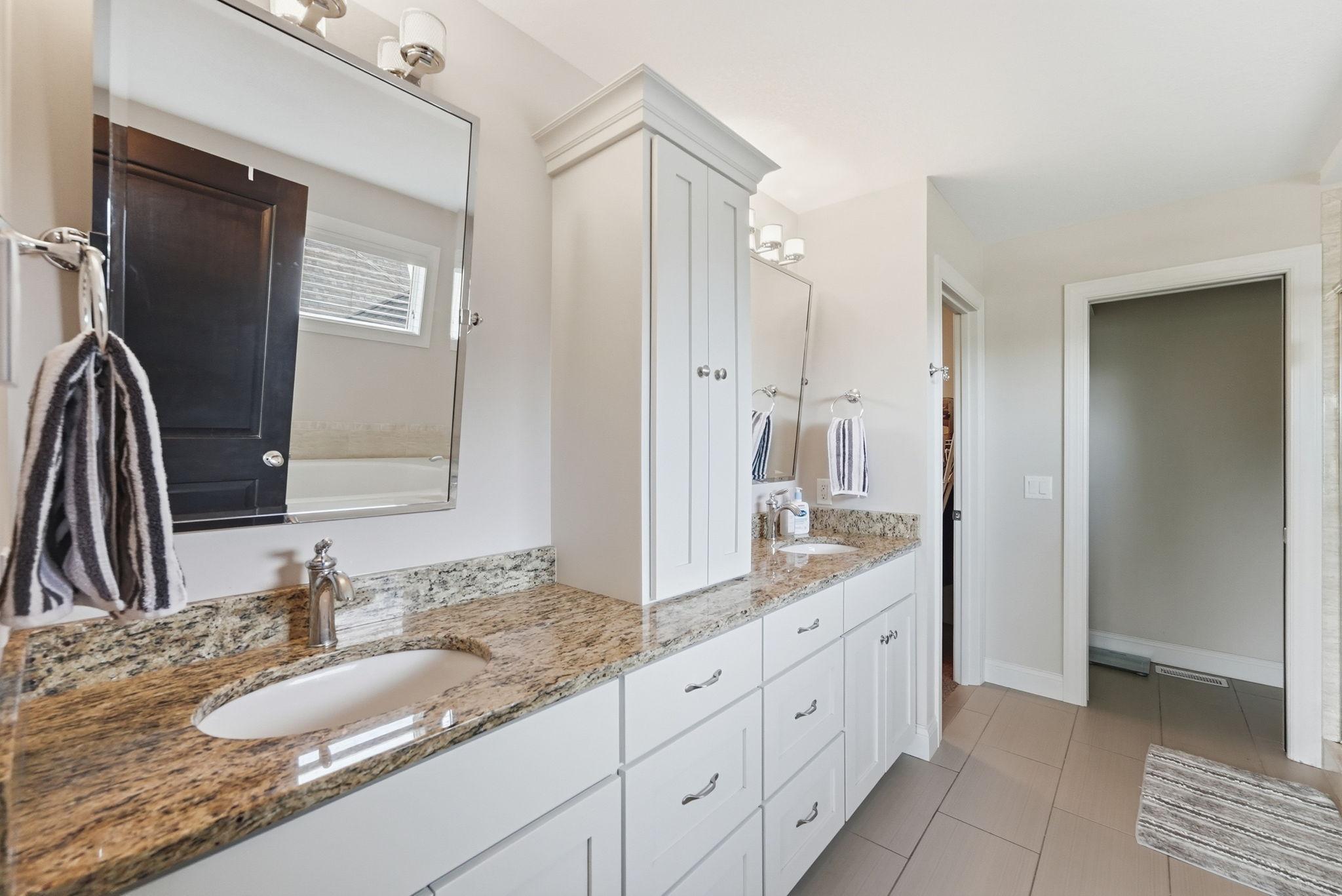 6975 Kimberly Court N Property Photo 27
