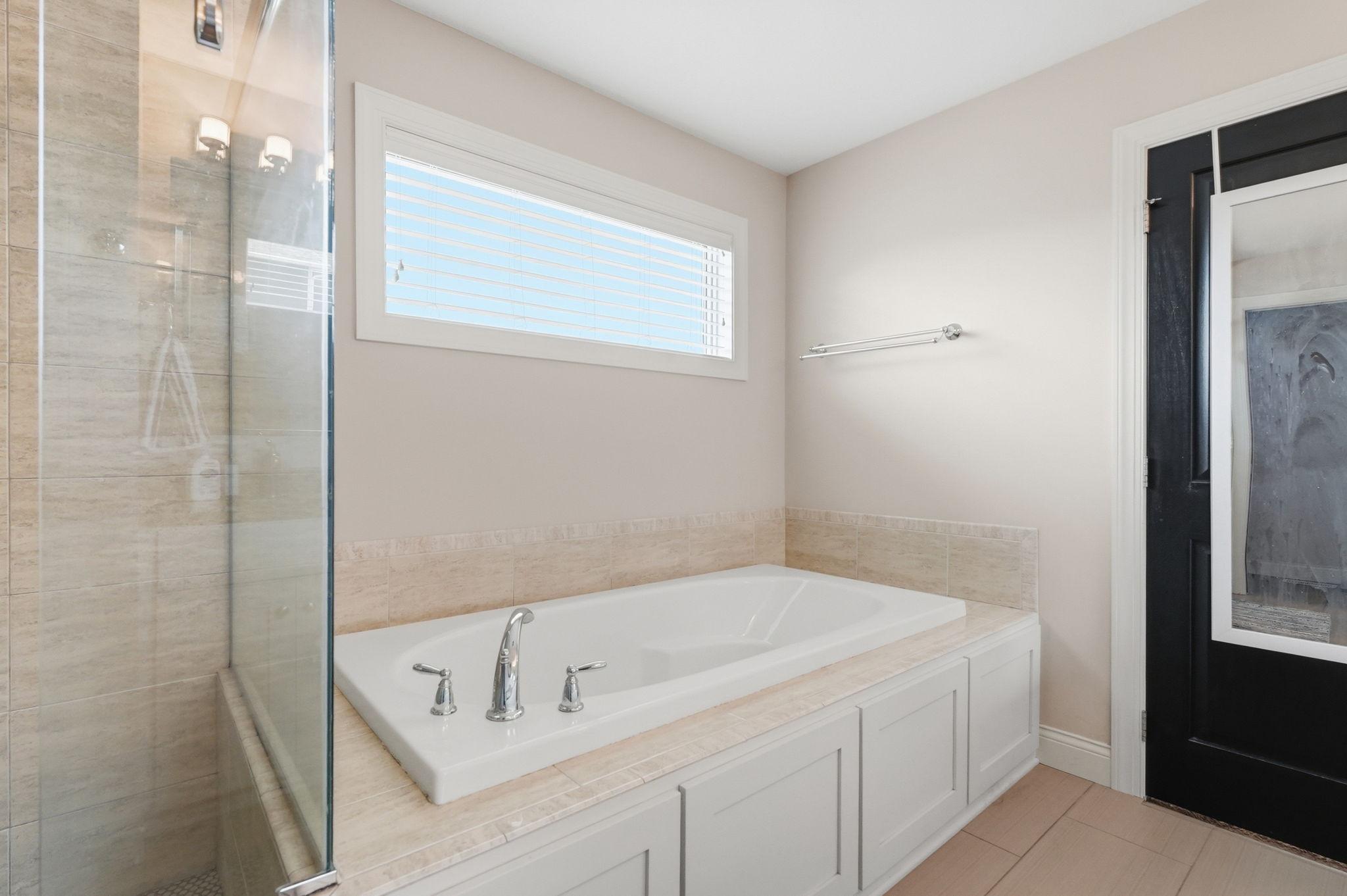 6975 Kimberly Court N Property Photo 29