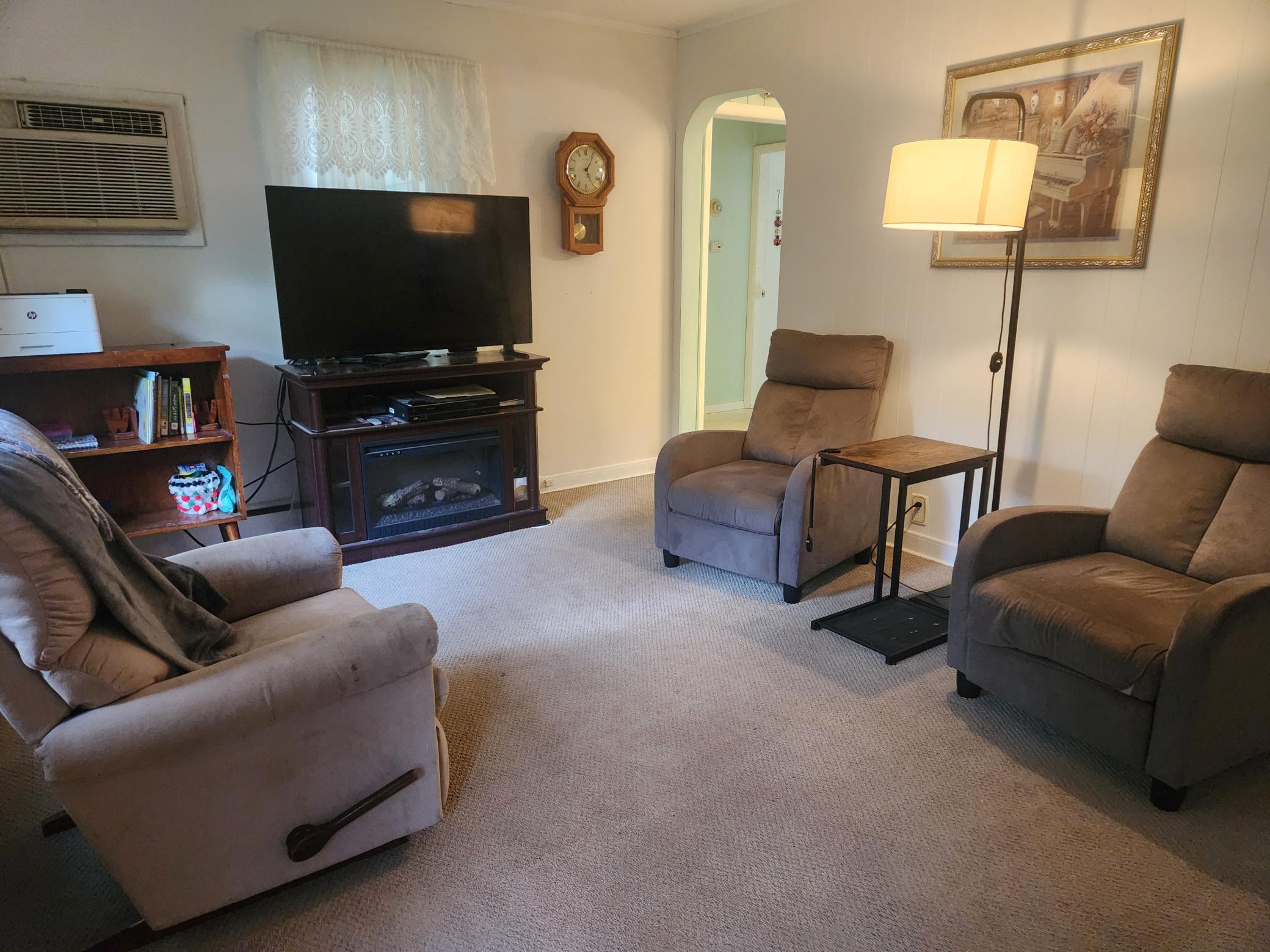 5817 Perry Avenue N Property Photo 9