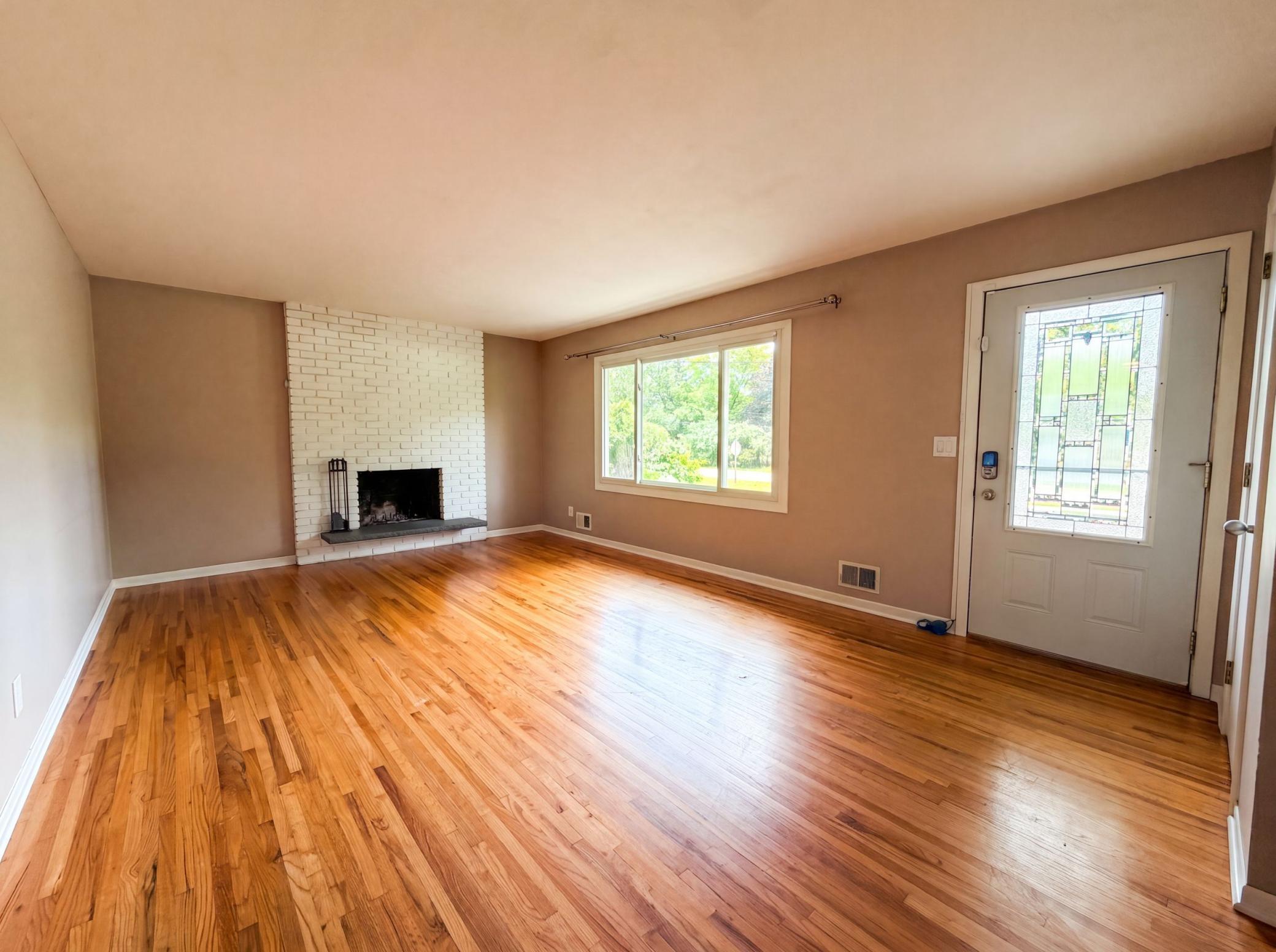 18220 Duck Lake Trail Property Photo 3