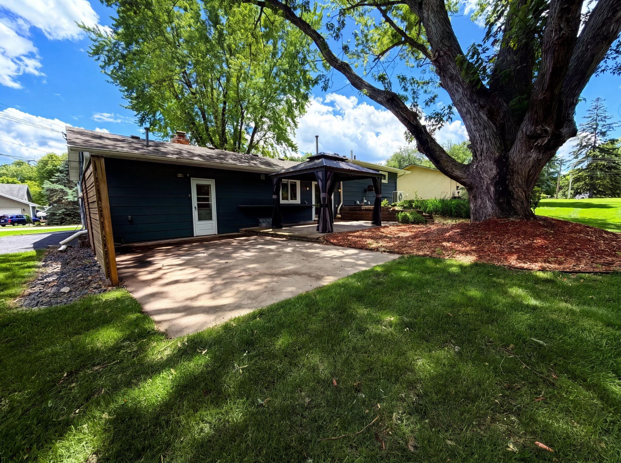 18220 Duck Lake Trail Property Photo 5