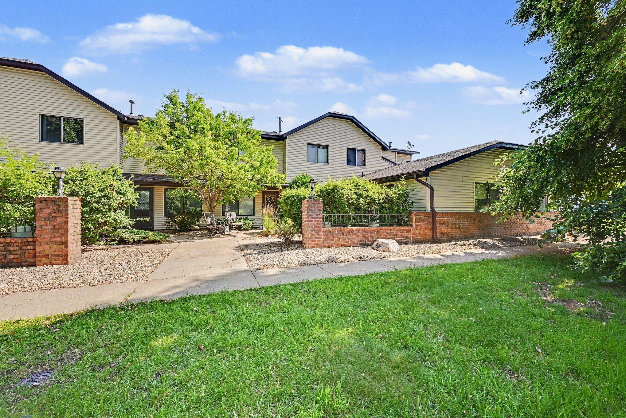 1516 Helmo Avenue N Property Photo 1