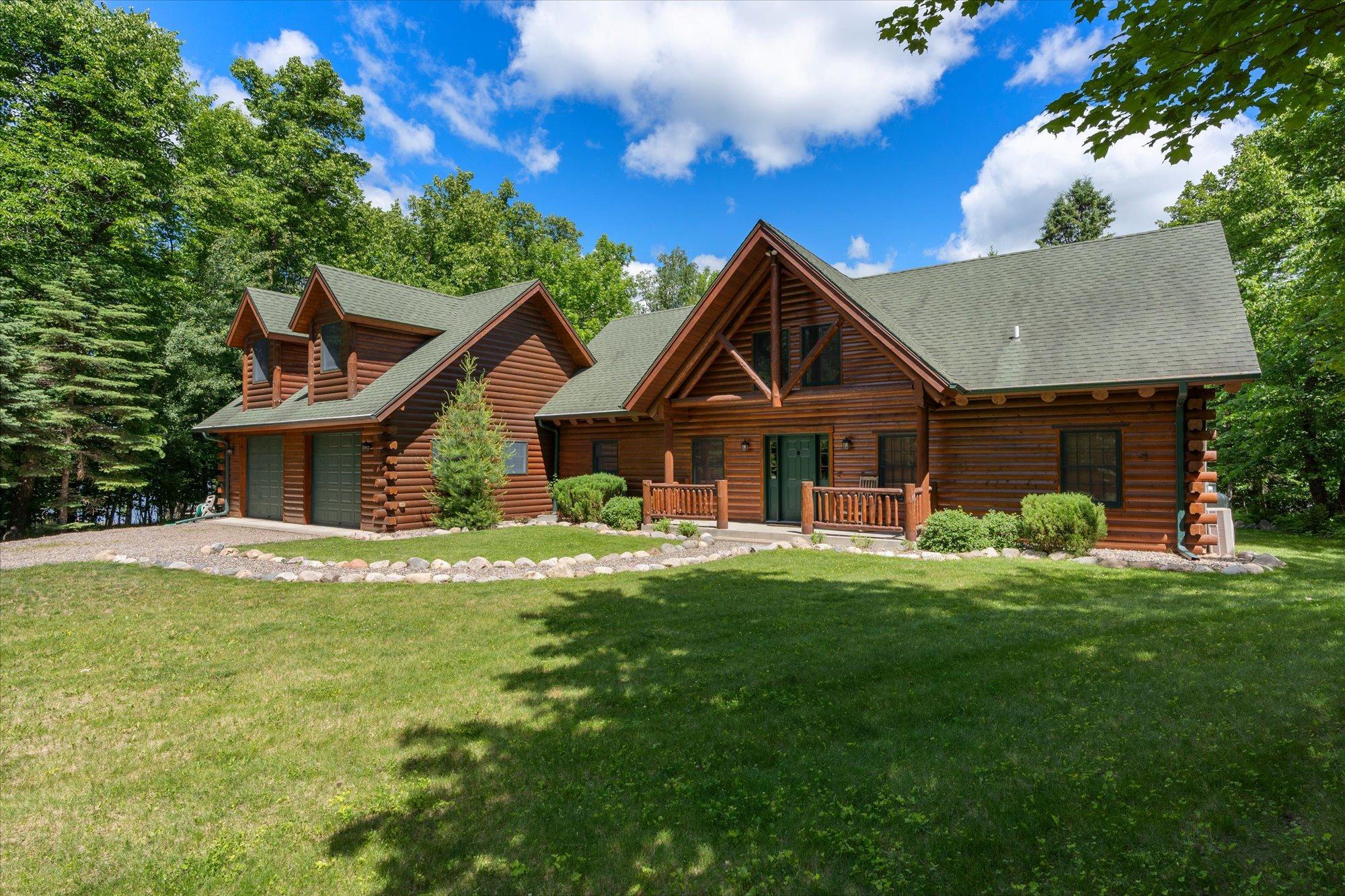 2018 Coontail Drive Ne Property Photo 3