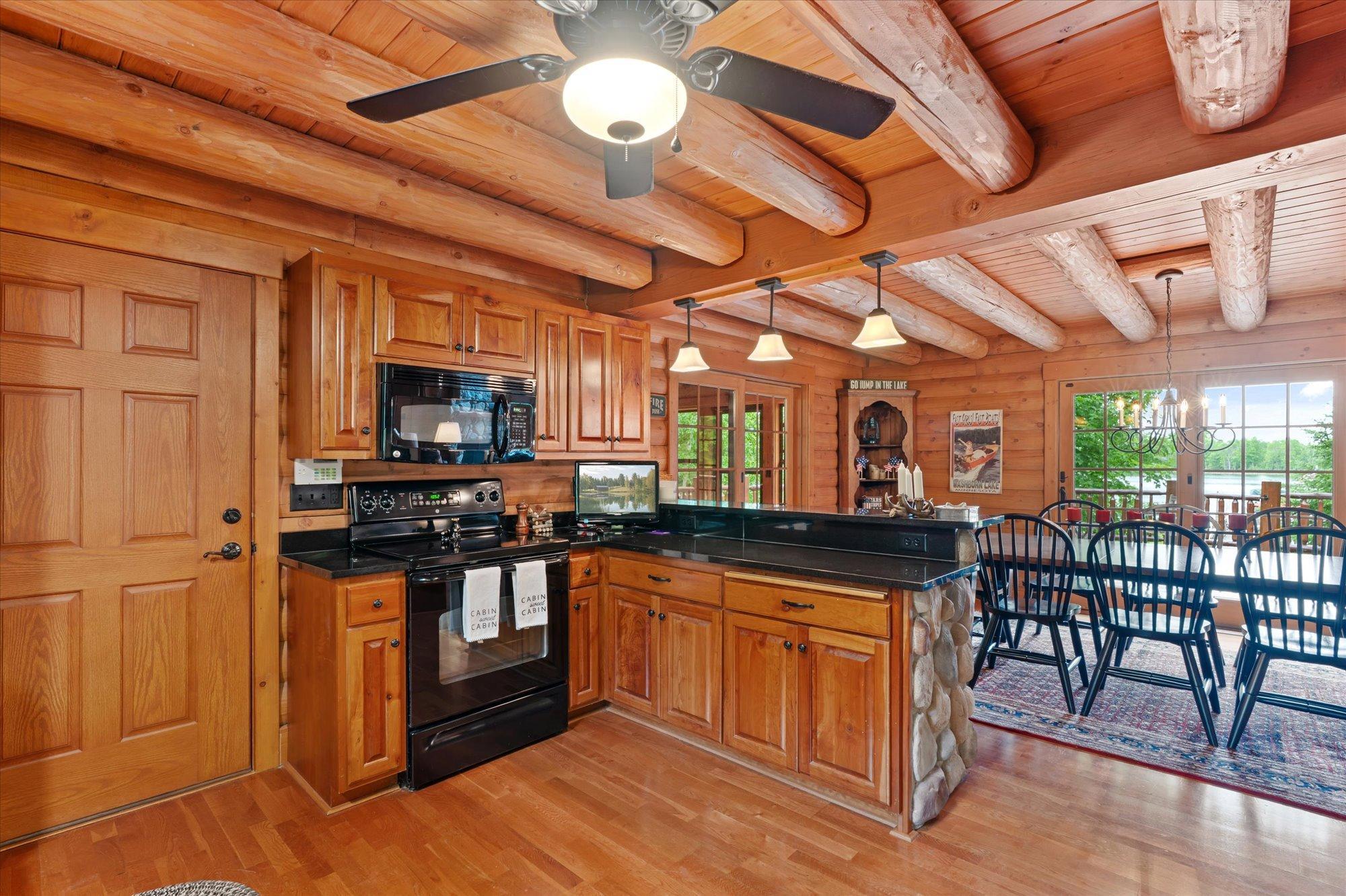 2018 Coontail Drive Ne Property Photo 10