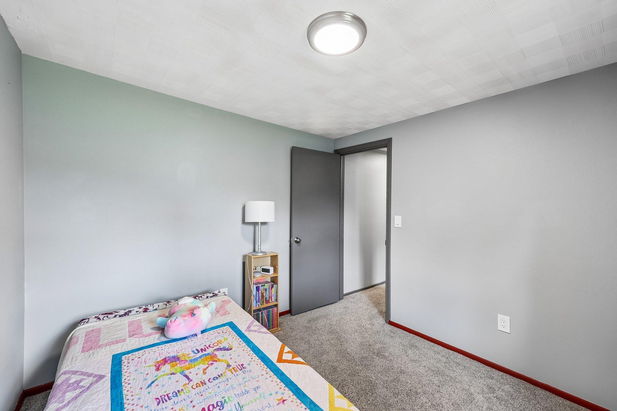 1720 69th Avenue N Property Photo 27