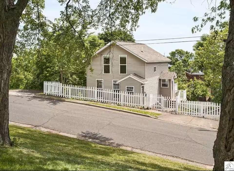 24 S Cascade Street Property Photo 1