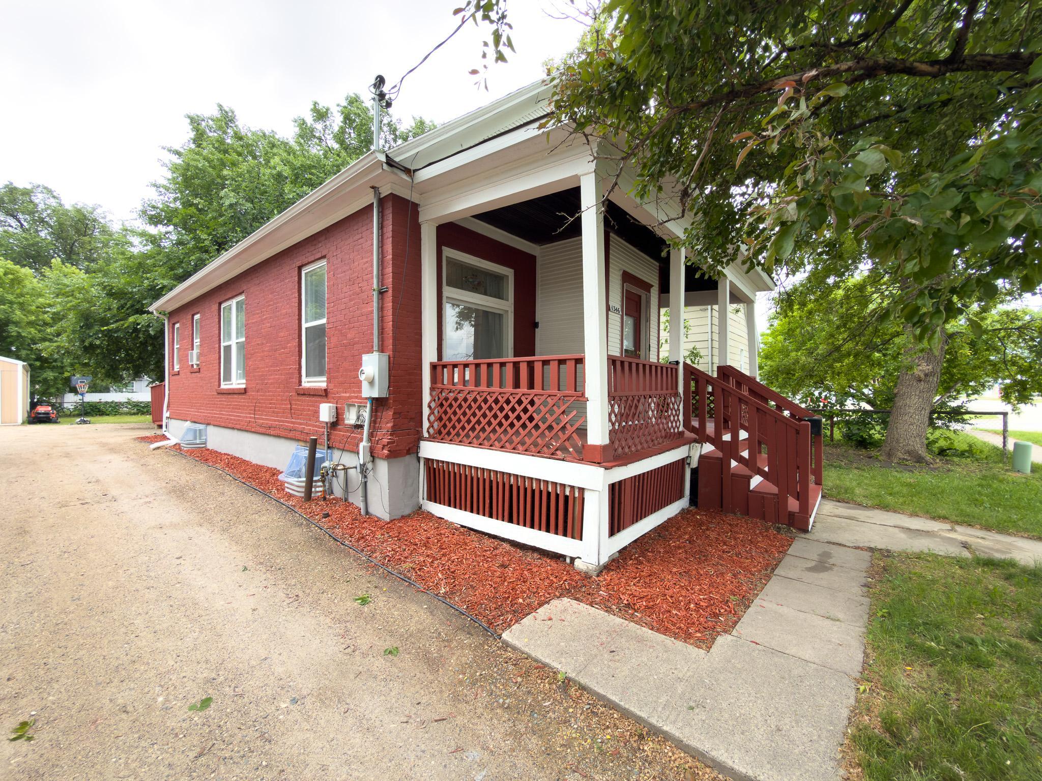 1346 1st Avenue S Property Photo 25