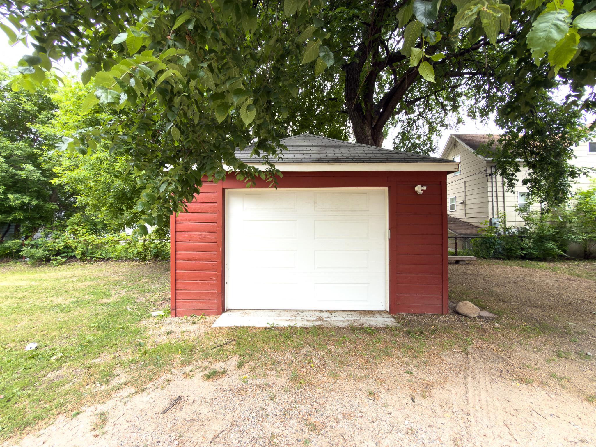 1346 1st Avenue S Property Photo 28