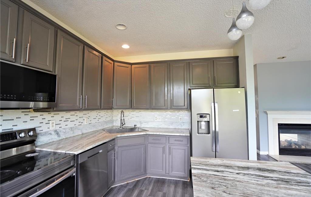 514 Huset Parkway Ne Property Photo 7