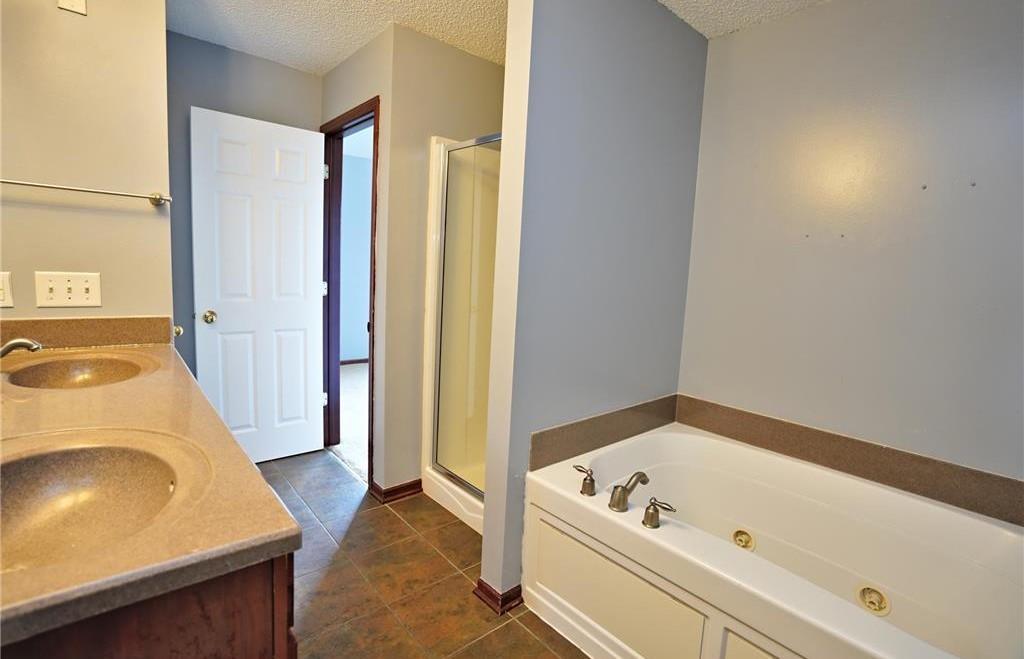 514 Huset Parkway Ne Property Photo 13