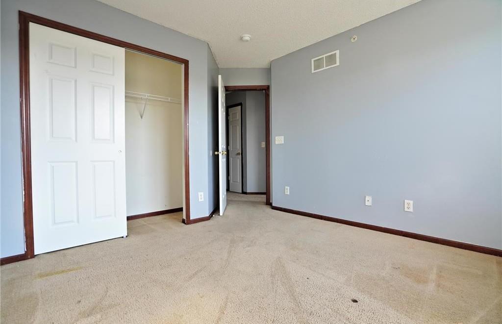 514 Huset Parkway Ne Property Photo 14