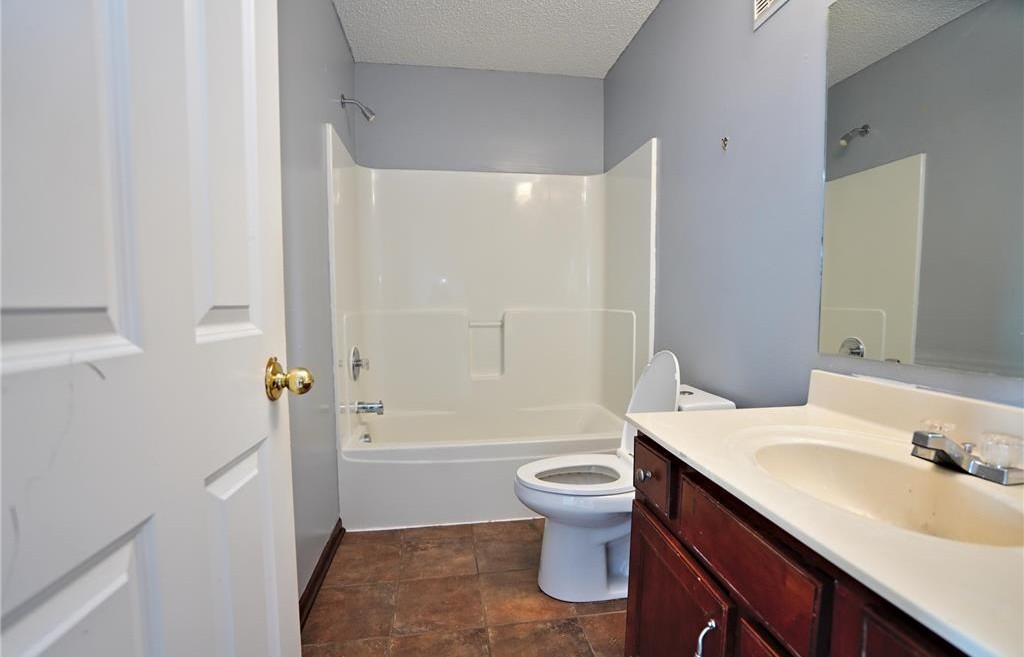 514 Huset Parkway Ne Property Photo 20