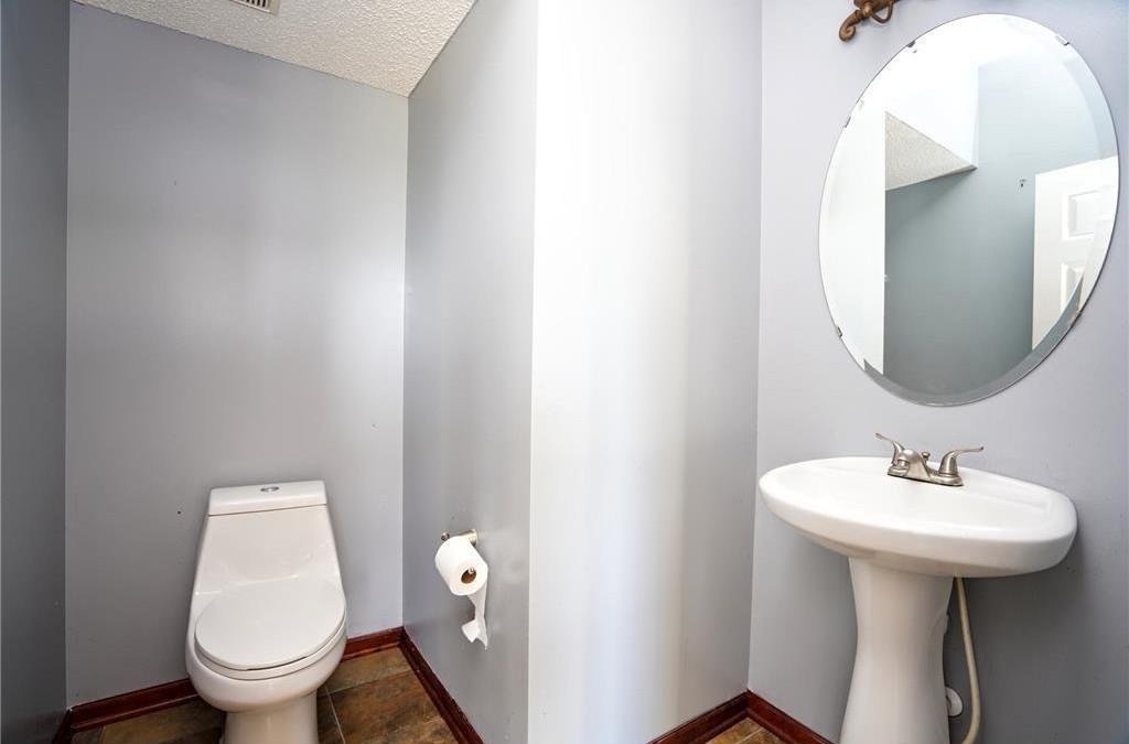 514 Huset Parkway Ne Property Photo 22