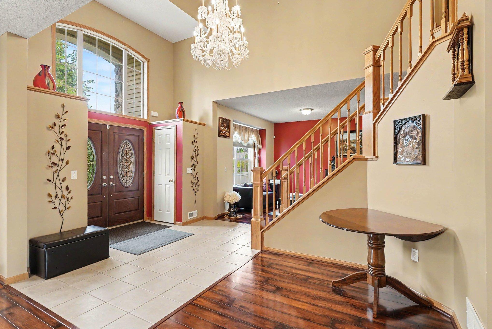 6452 Pheasant Hills Drive Property Photo 2