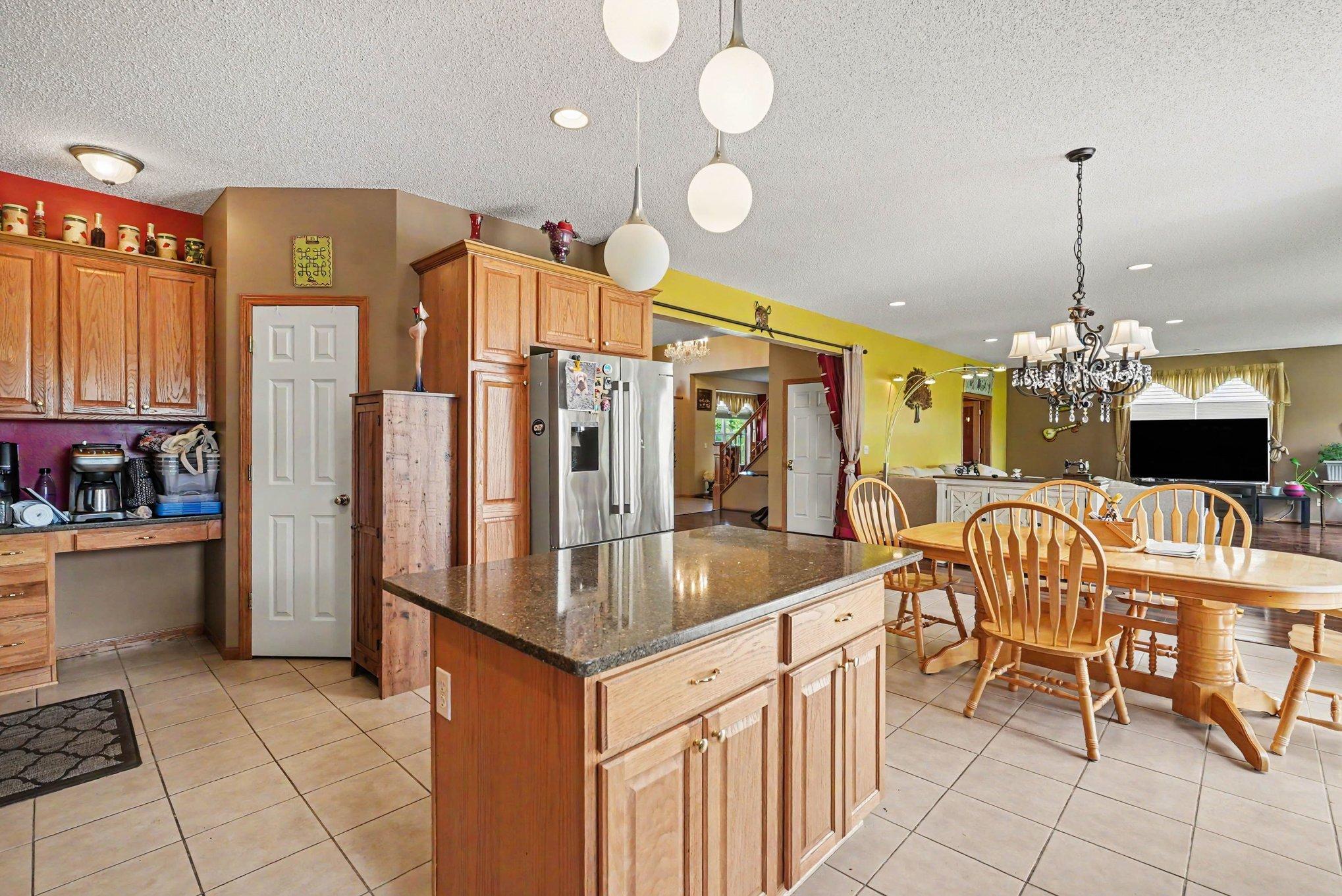 6452 Pheasant Hills Drive Property Photo 7