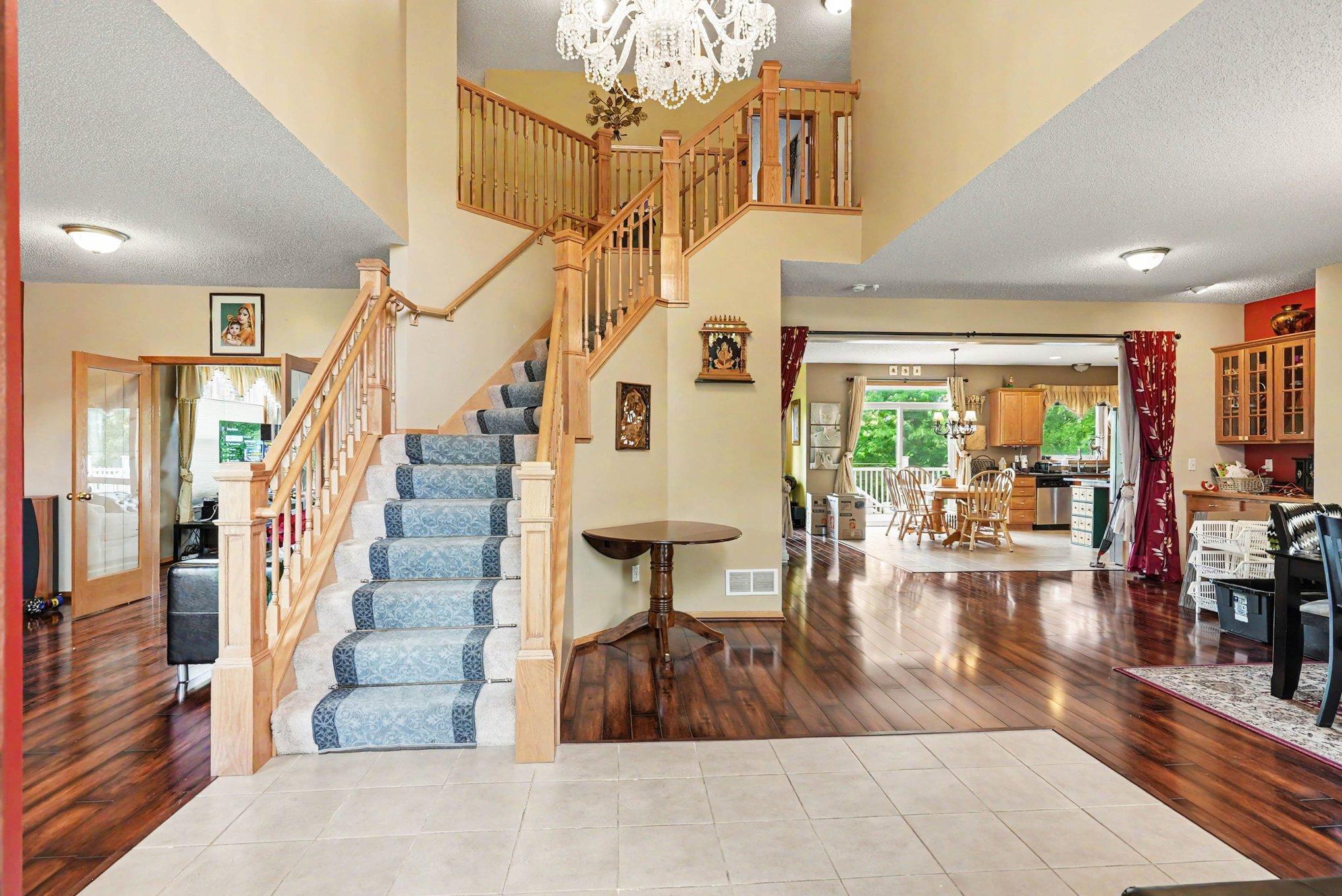 6452 Pheasant Hills Drive Property Photo 11