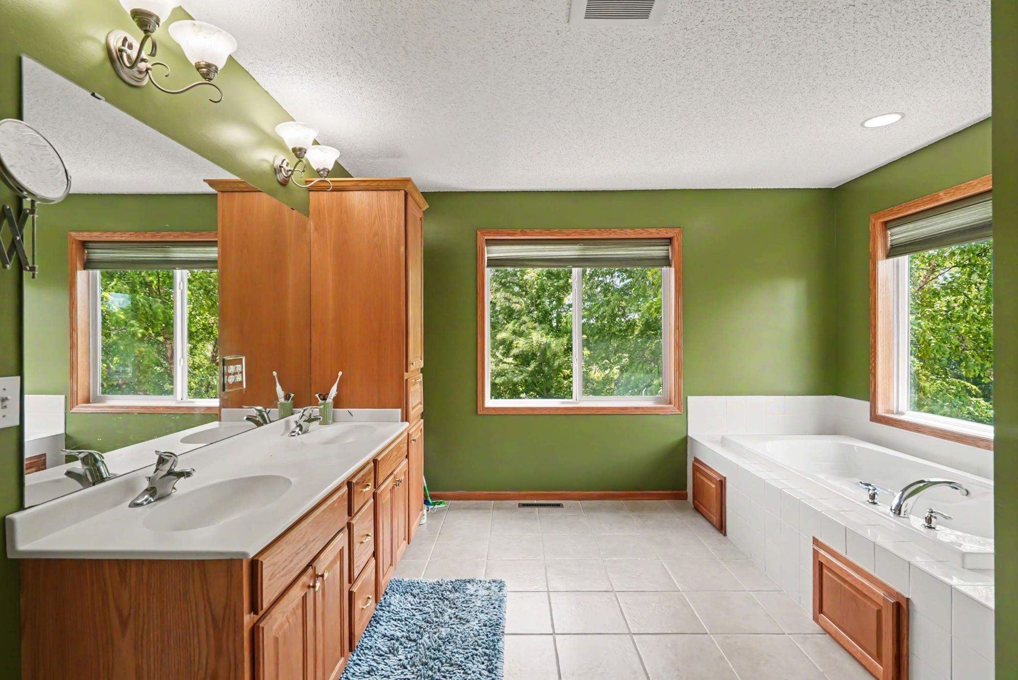 6452 Pheasant Hills Drive Property Photo 14