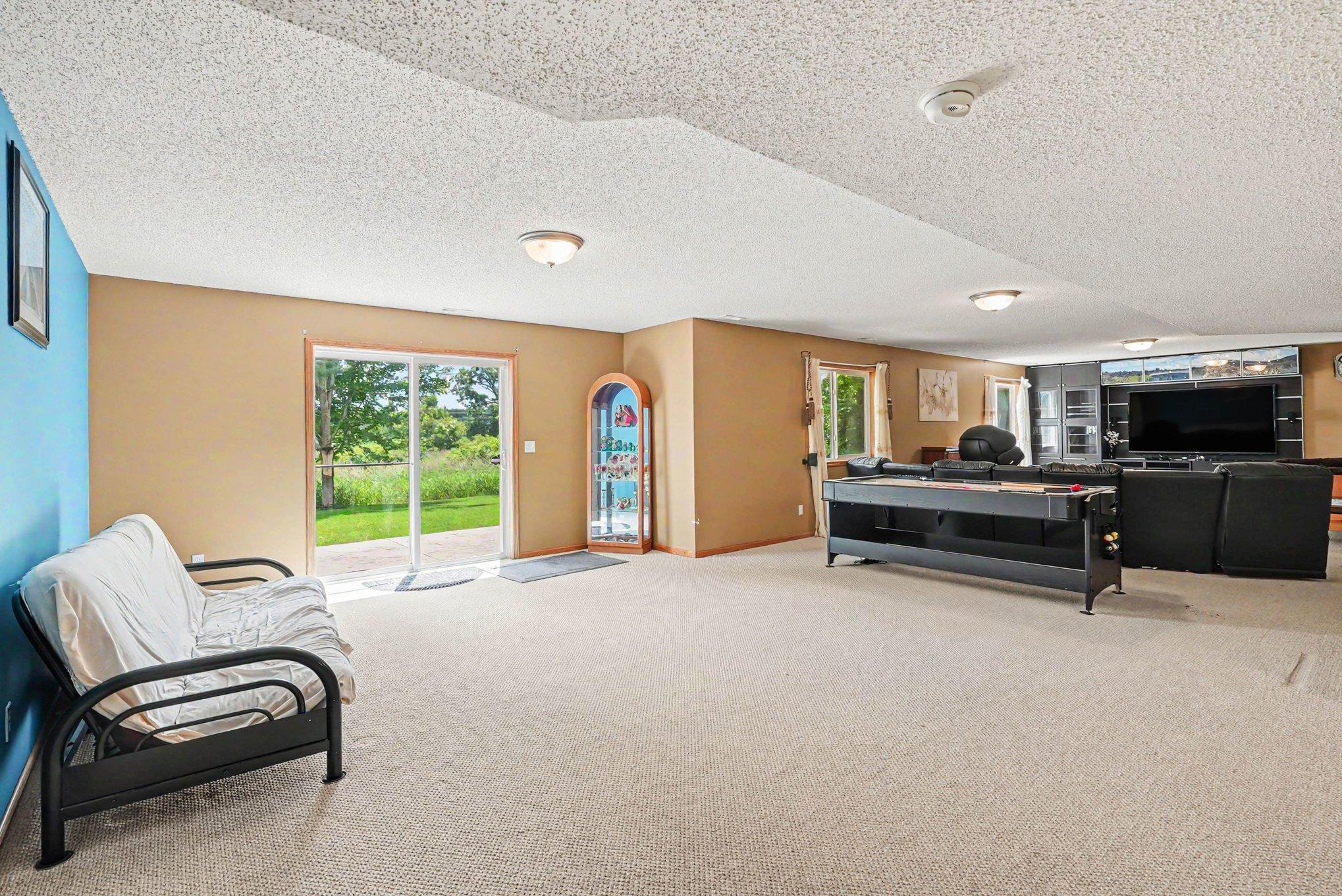 6452 Pheasant Hills Drive Property Photo 20
