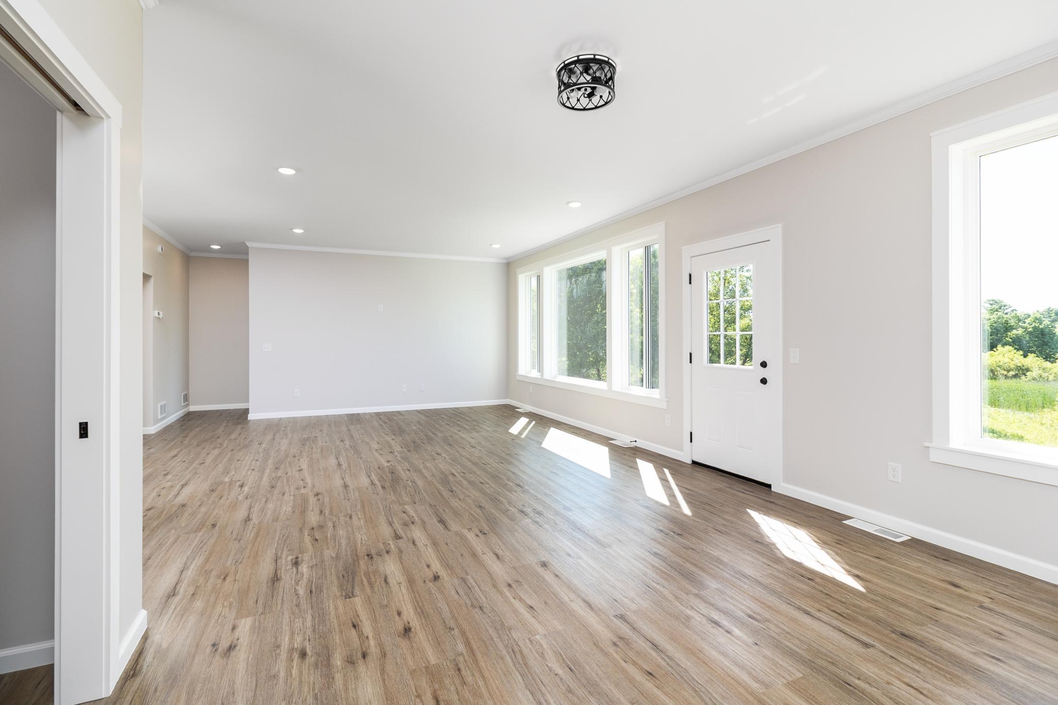 100 Schwinghammer Drive Property Photo 8