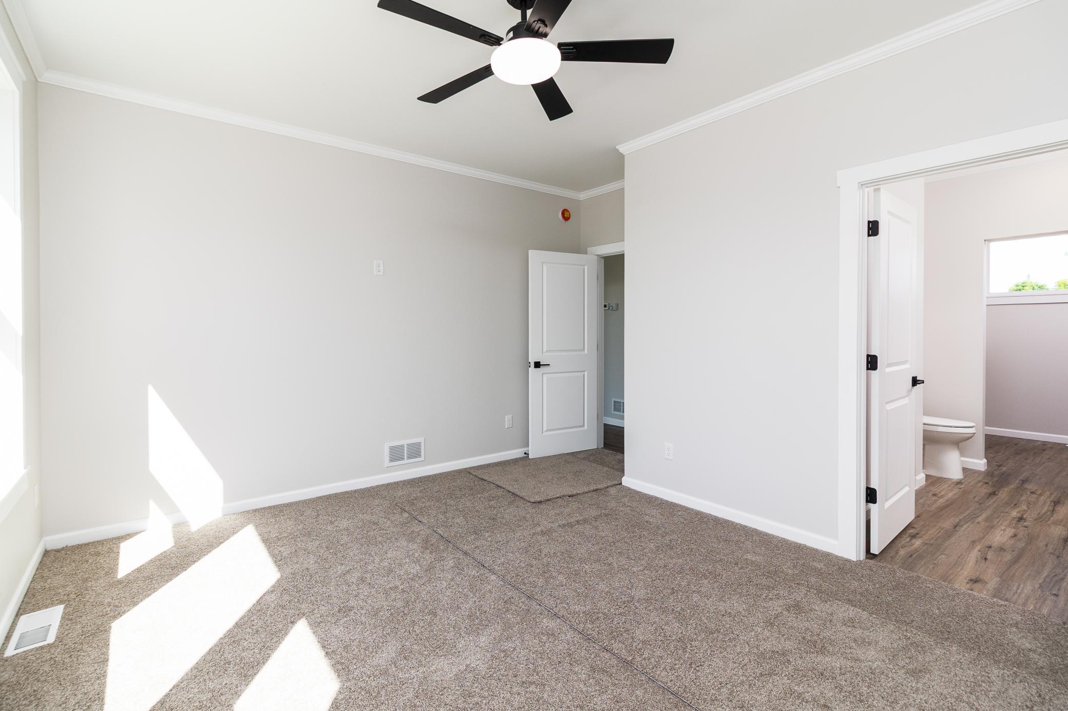 100 Schwinghammer Drive Property Photo 23
