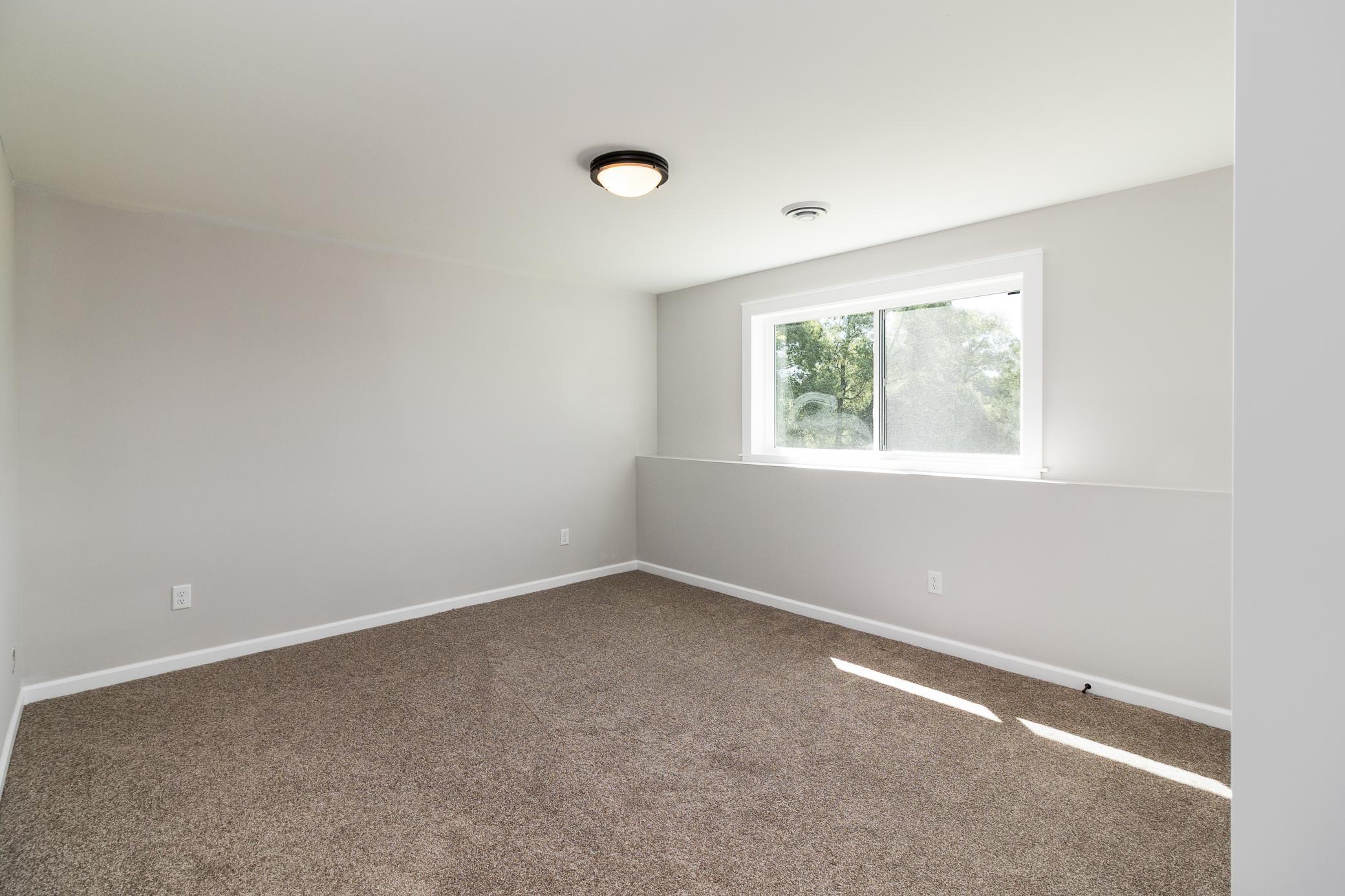 100 Schwinghammer Drive Property Photo 34