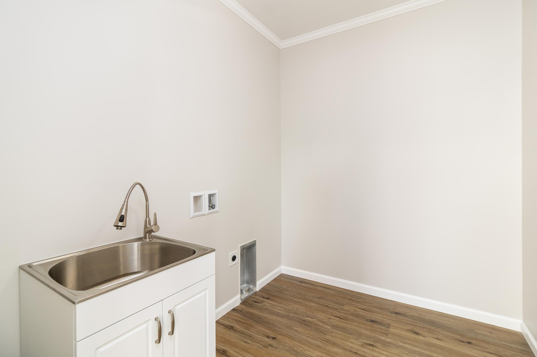 100 Schwinghammer Drive Property Photo 35