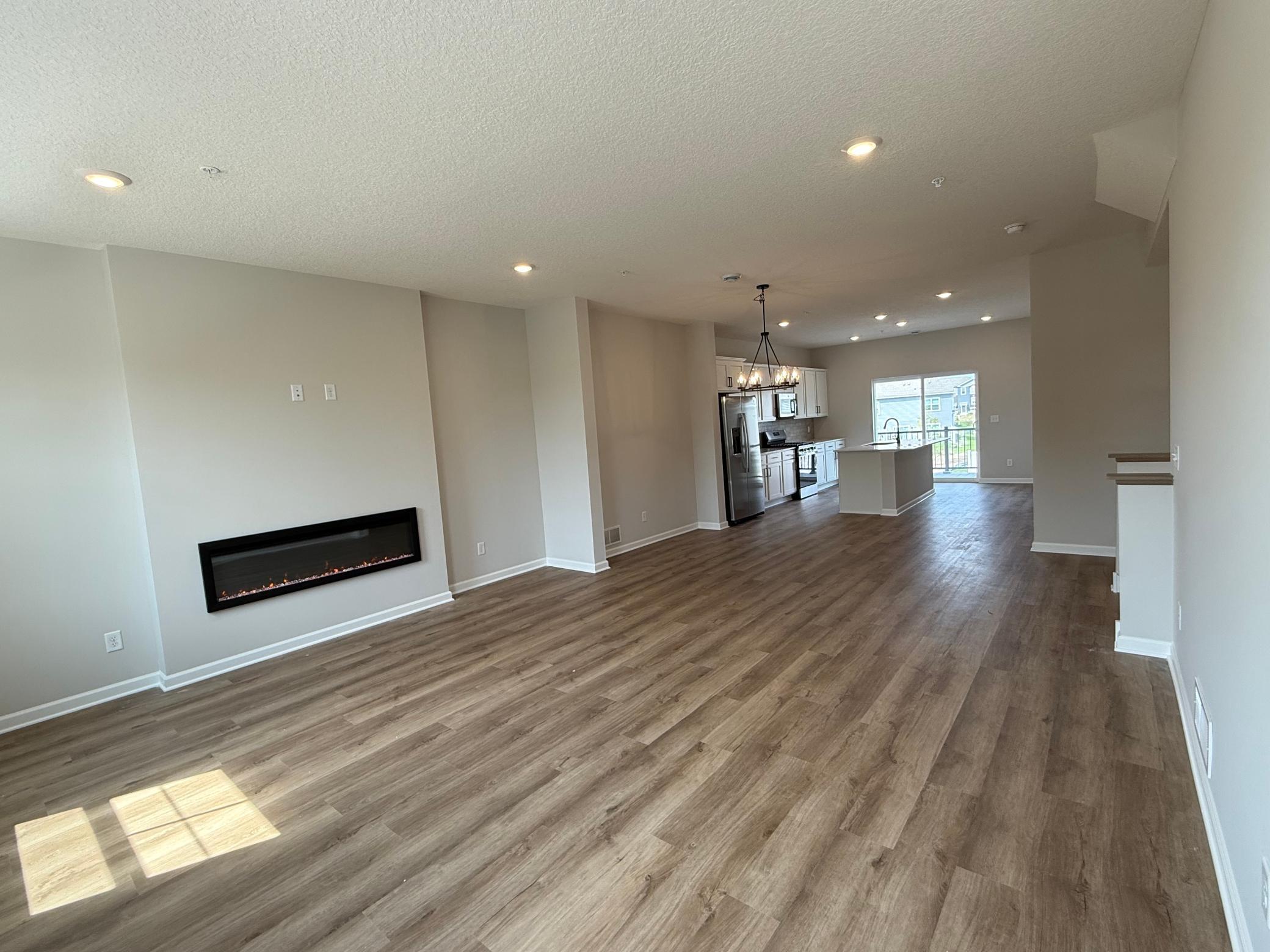 13624 Willow Drive Property Photo 4