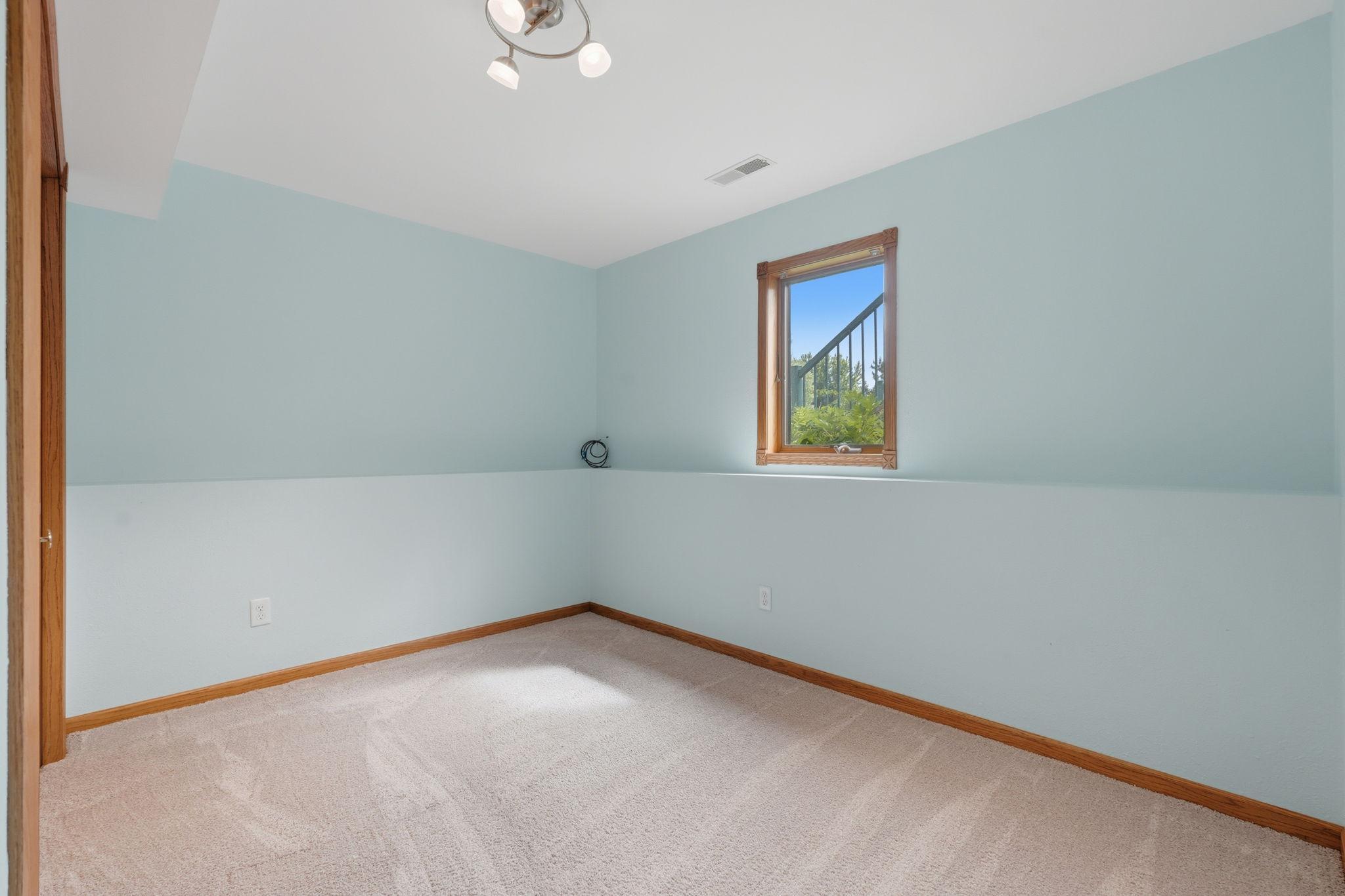 483 Prairie Lane Property Photo 17