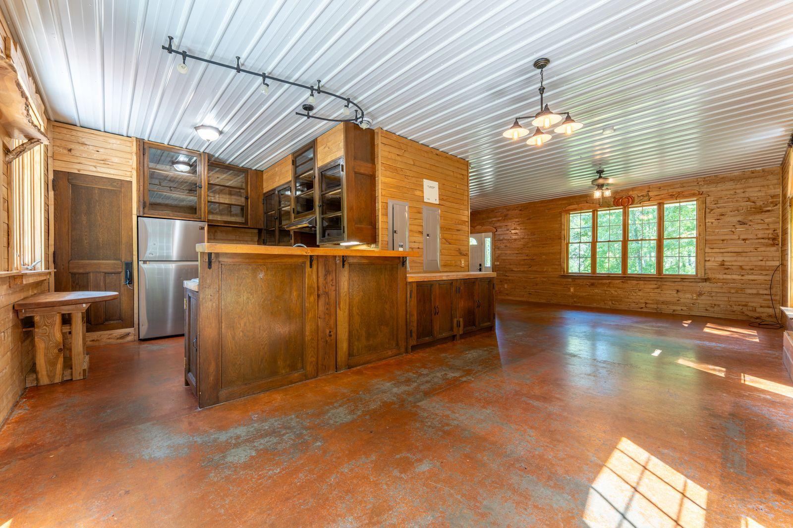 9374 Alango Road Property Photo 7