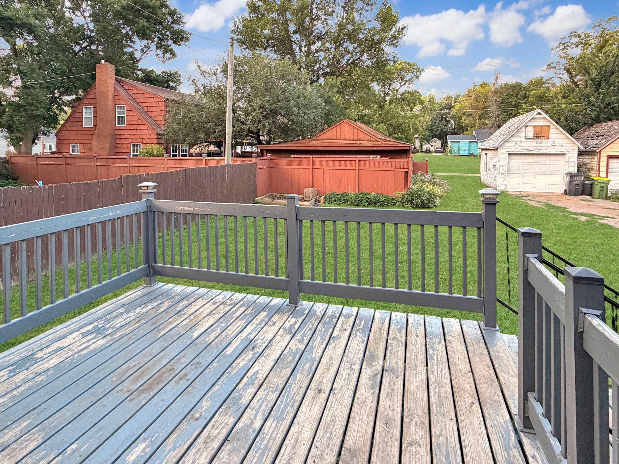 313 Hollett Street Property Photo 4