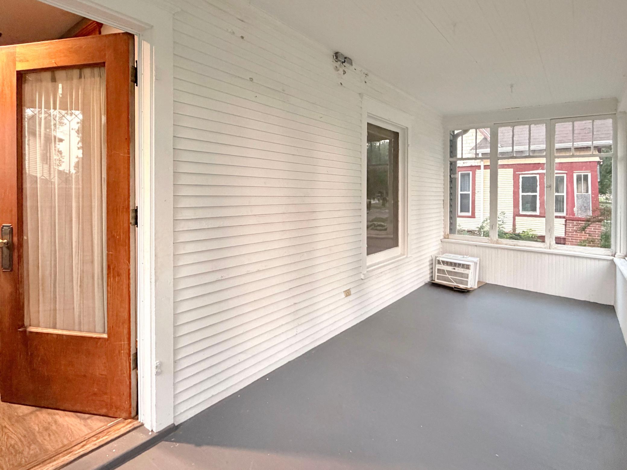 313 Hollett Street Property Photo 10