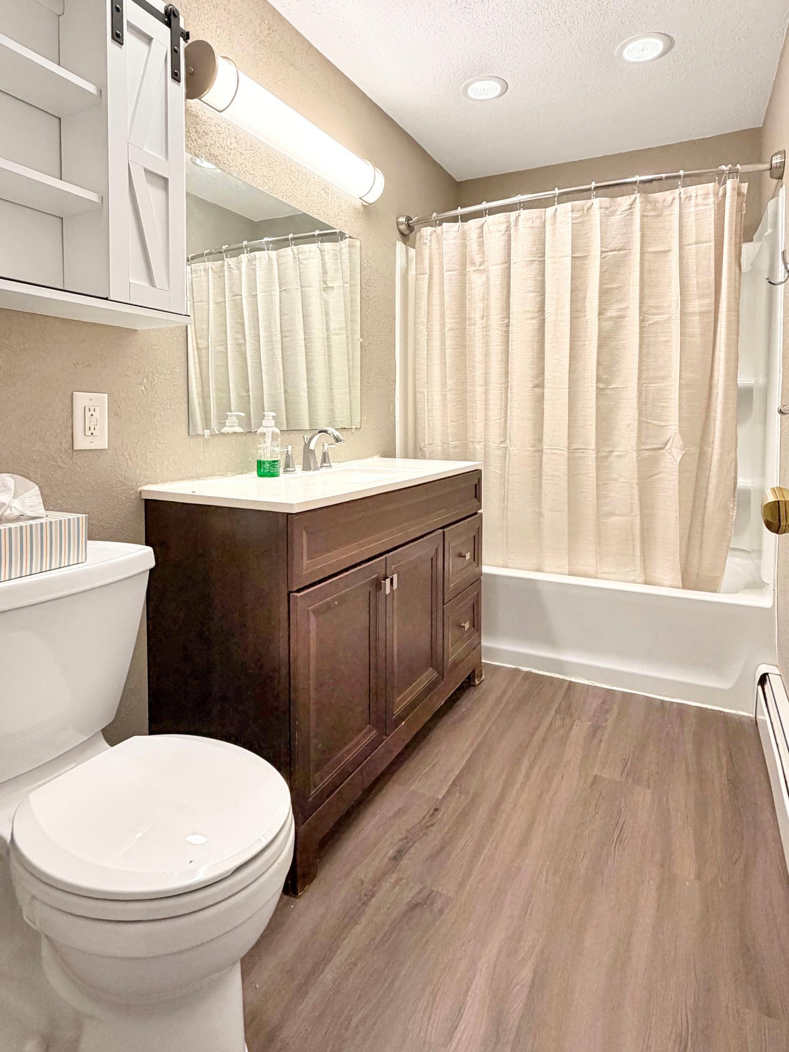 313 Hollett Street Property Photo 24