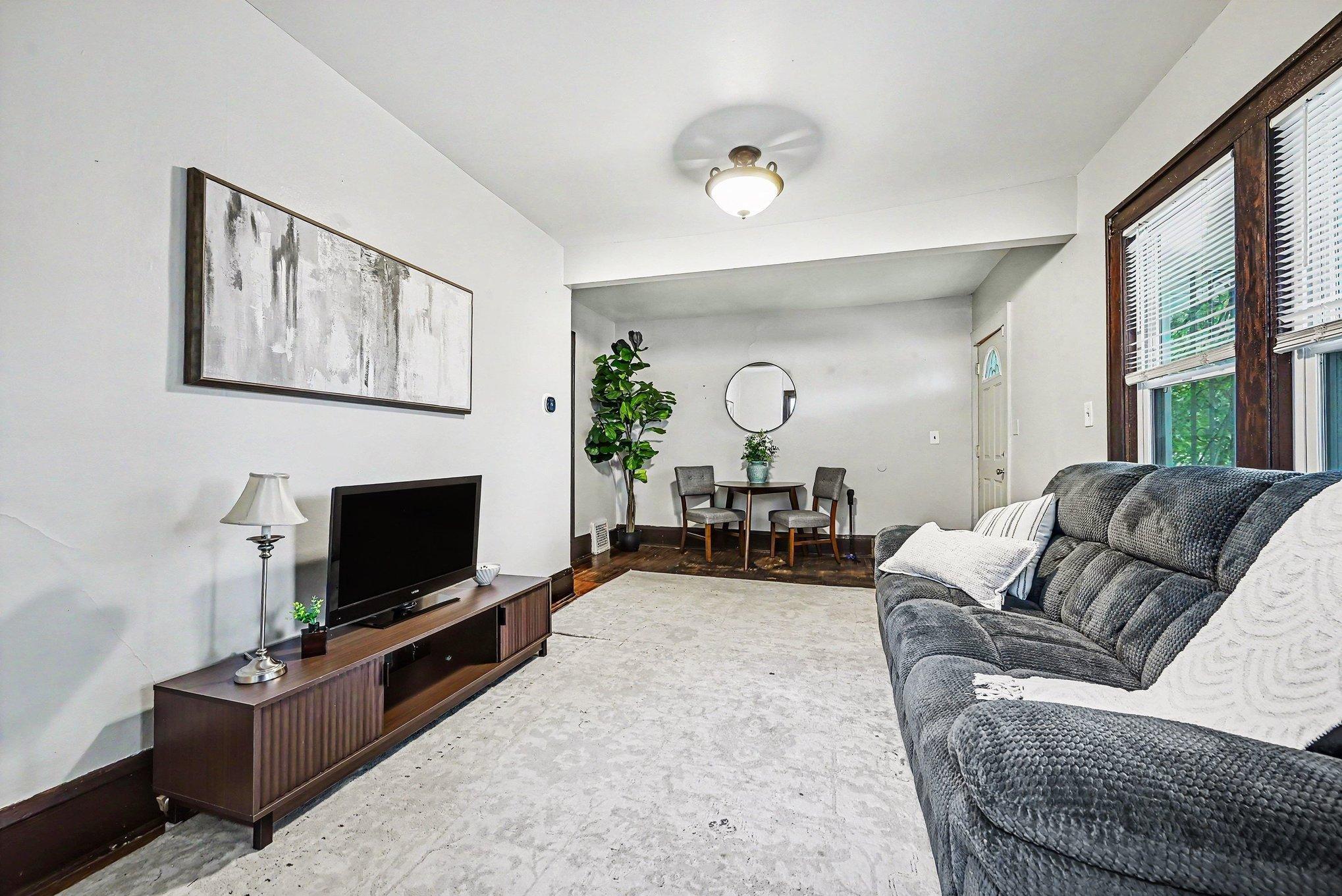 956 Juno Avenue Property Photo 2