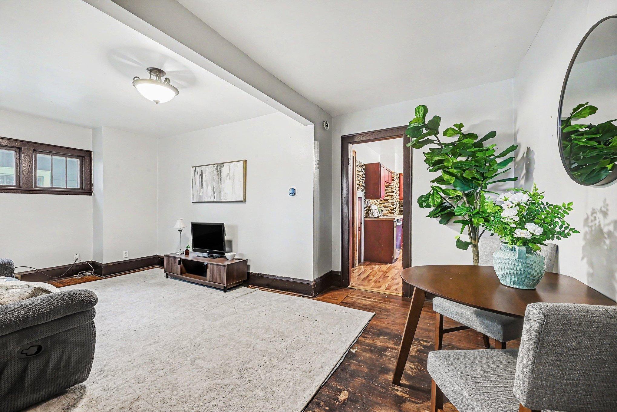 956 Juno Avenue Property Photo 3