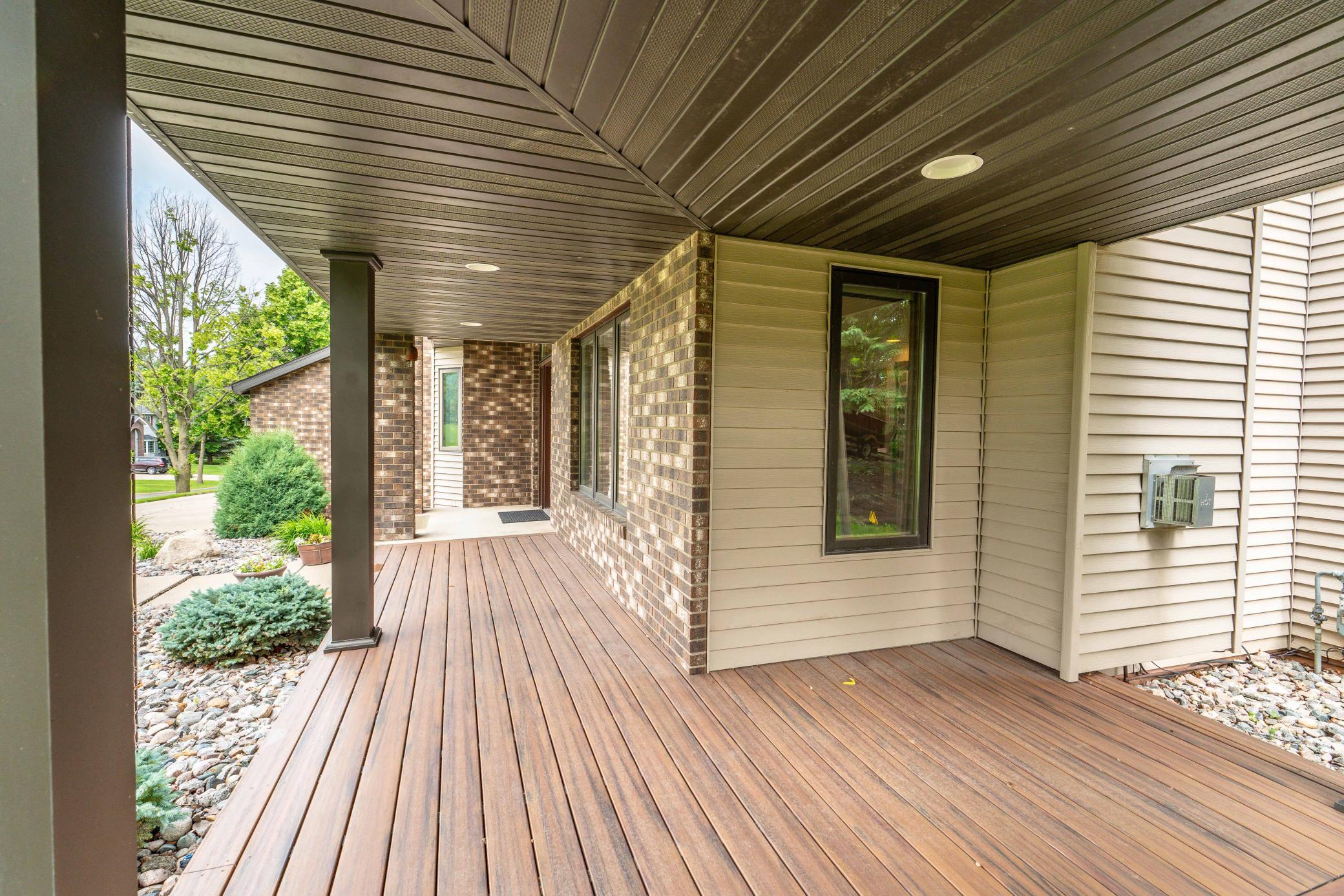 1098 Westside Drive Property Photo 7