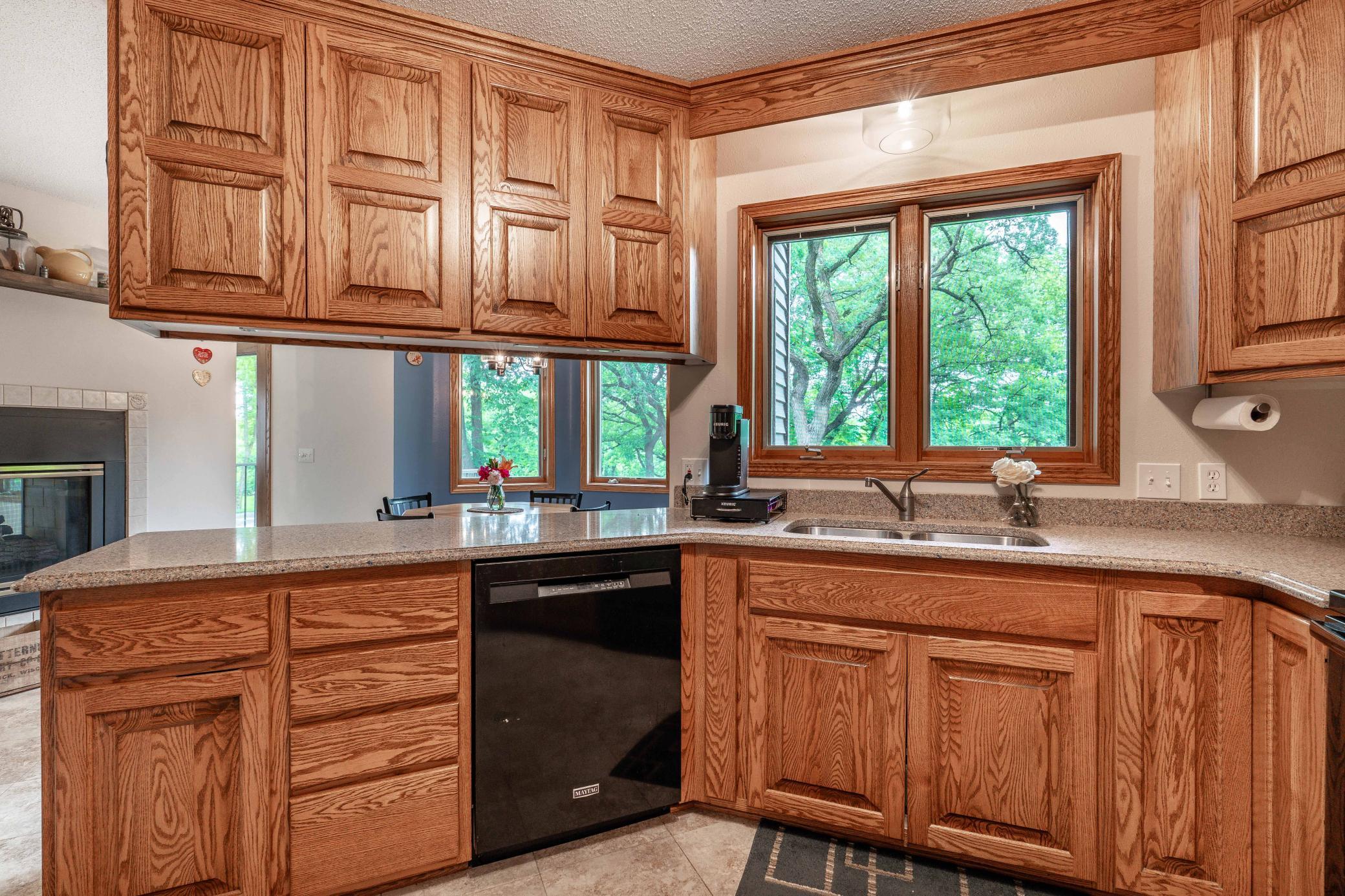 1098 Westside Drive Property Photo 21