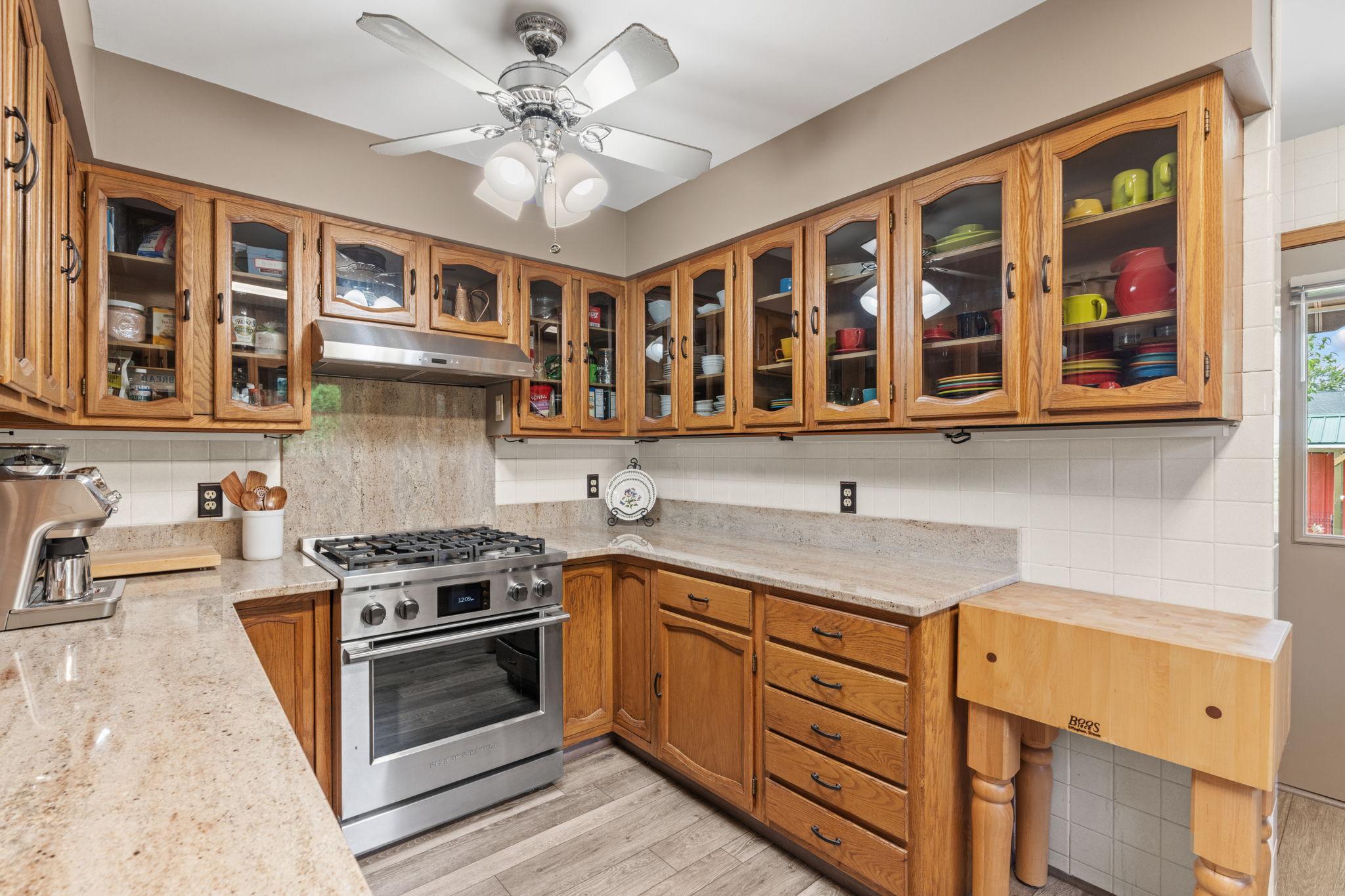 1505 N High Street Property Photo 10