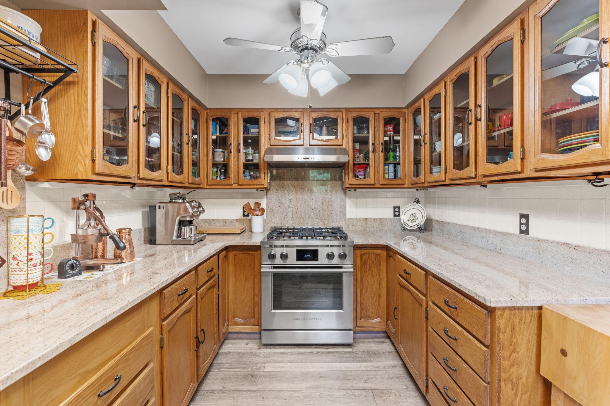 1505 N High Street Property Photo 11