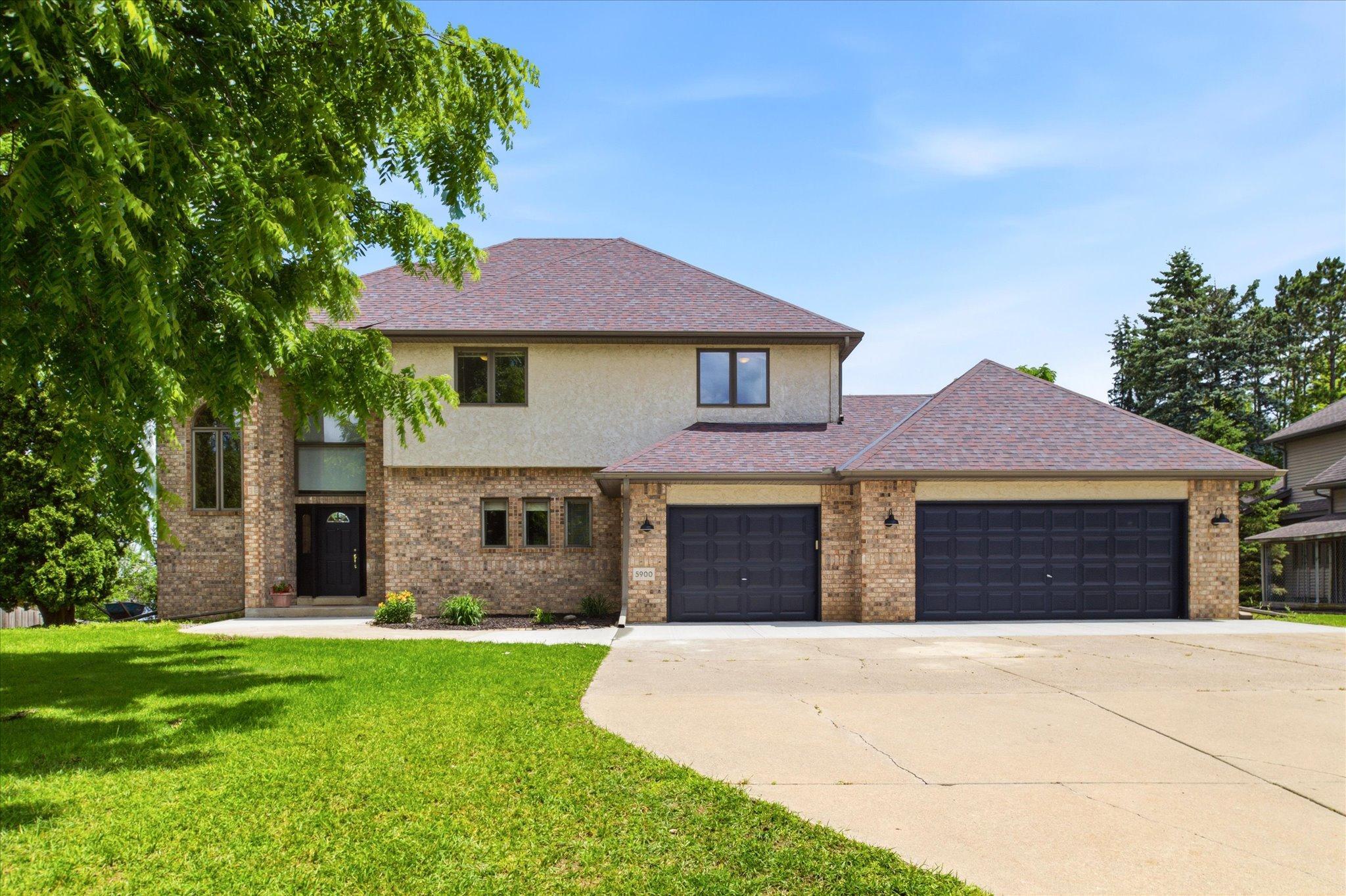 5900 Otter Ridge Circle Property Photo 1