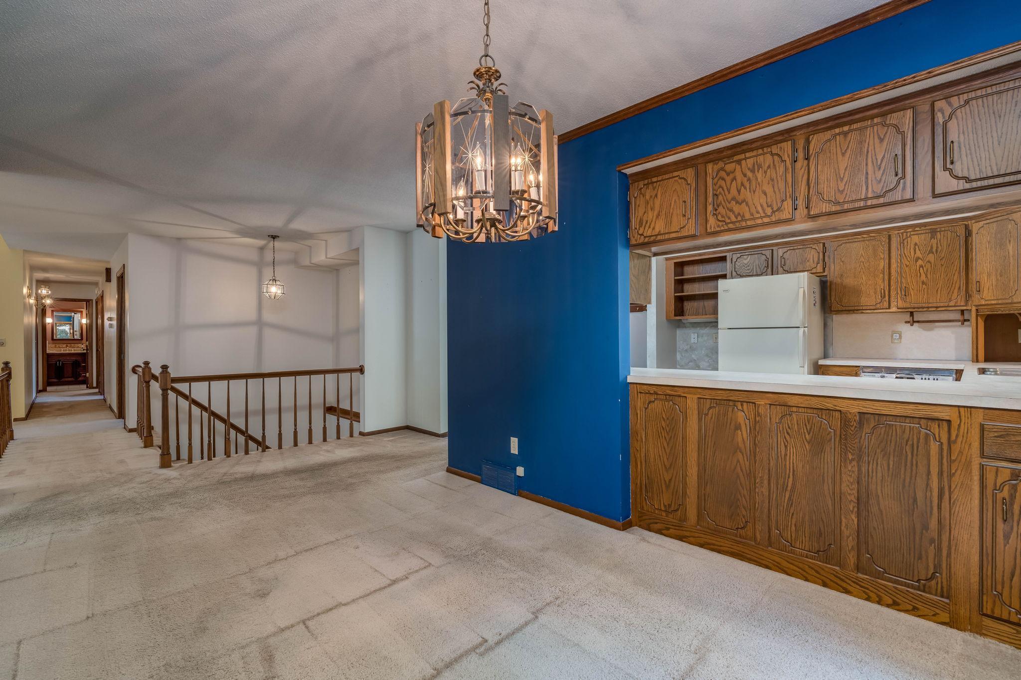 7044 Da Mar Estate Property Photo 8