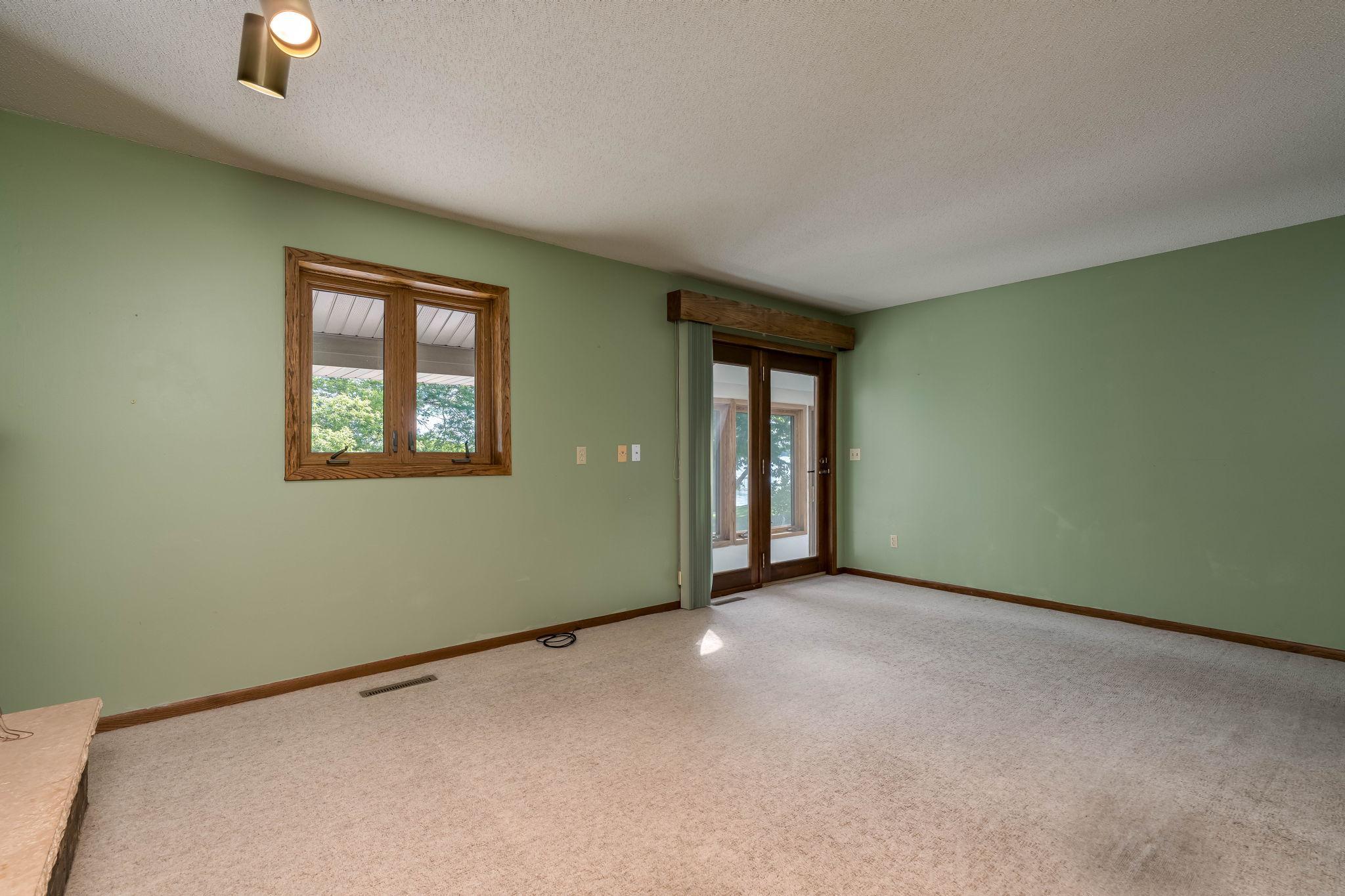 7044 Da Mar Estate Property Photo 11