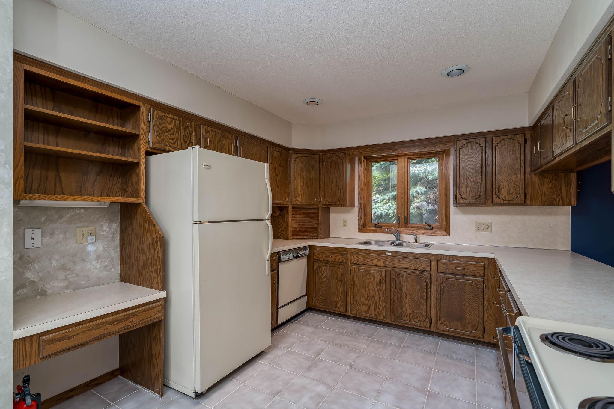 7044 Da Mar Estate Property Photo 13