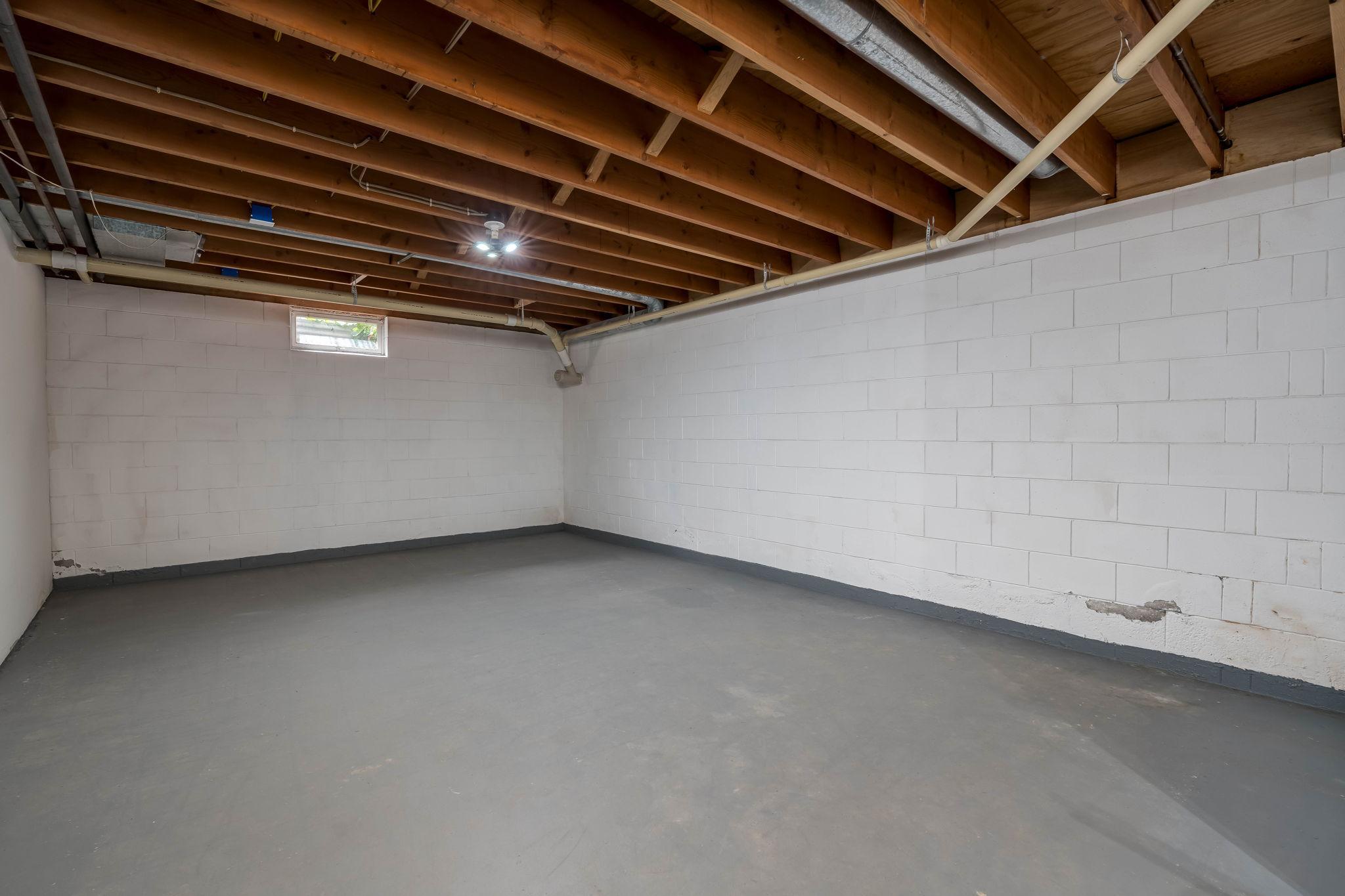 7044 Da Mar Estate Property Photo 27