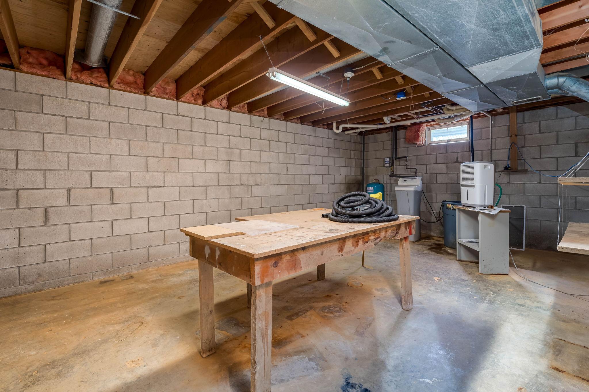7044 Da Mar Estate Property Photo 28