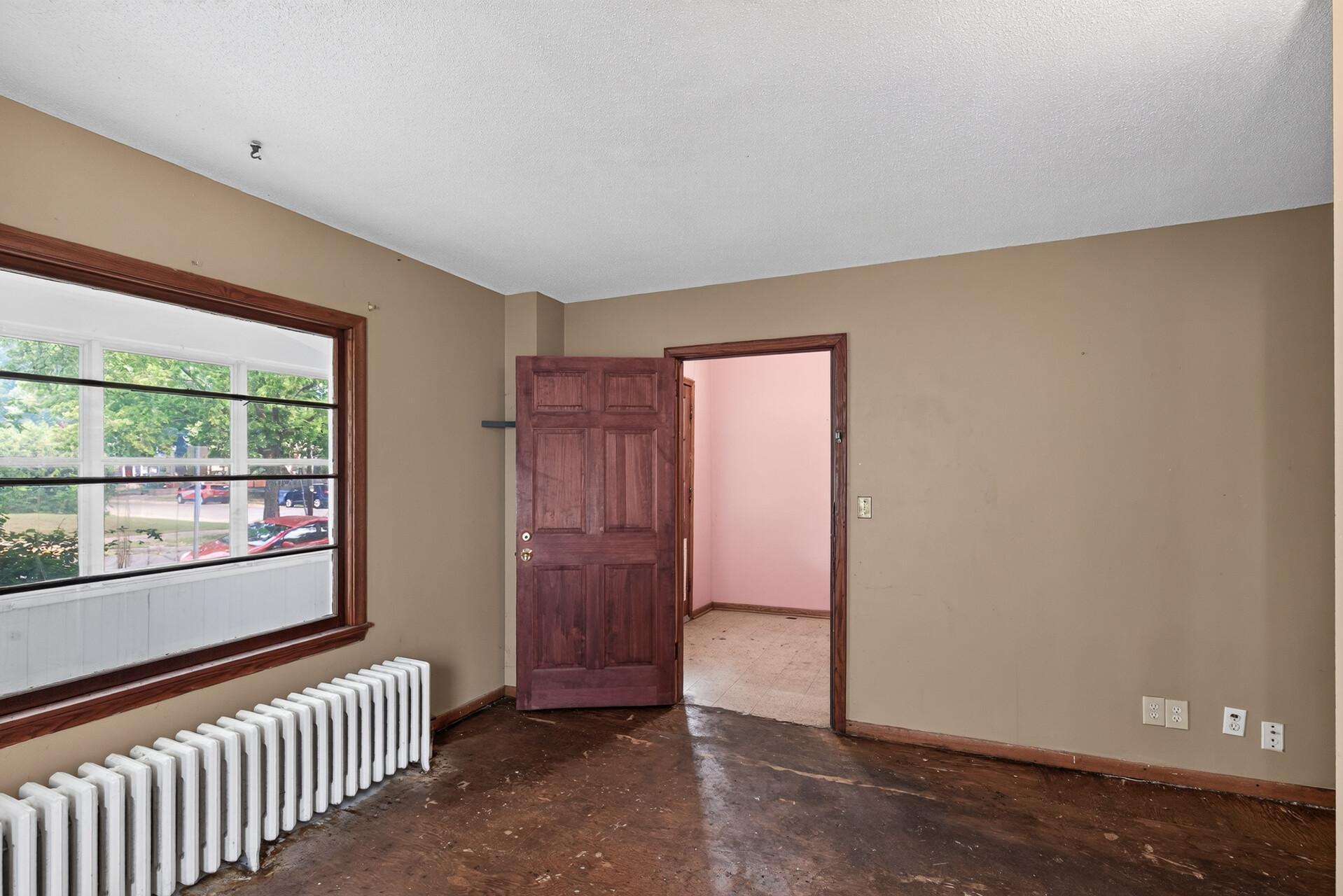 3305 Elliot Avenue Property Photo 7