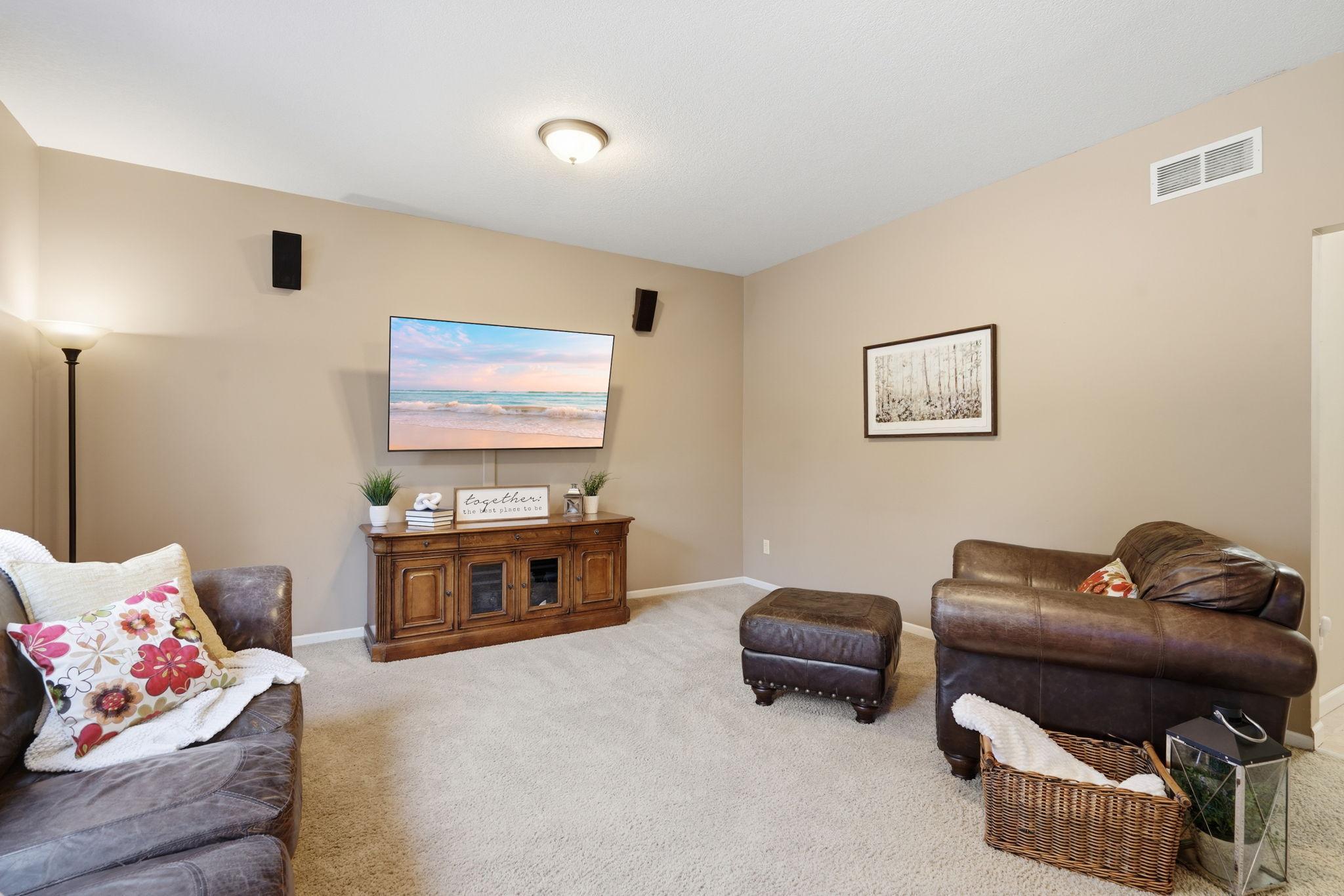 3985 Games Drive Property Photo 12