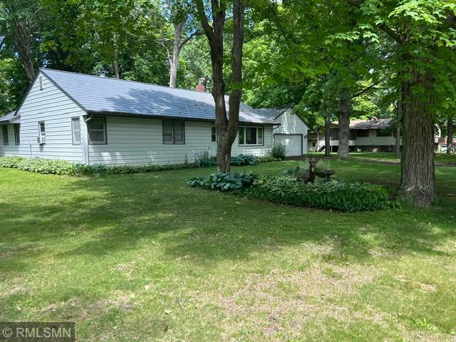 507 Birch Street E Property Photo 2