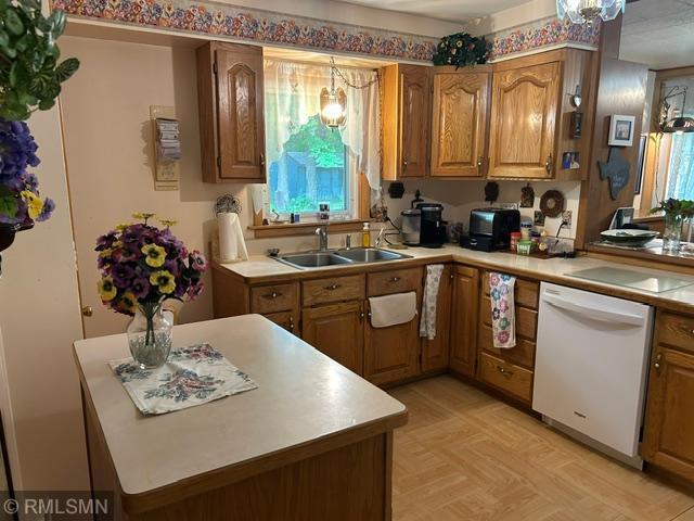 507 Birch Street E Property Photo 9
