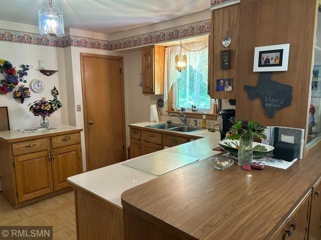 507 Birch Street E Property Photo 12