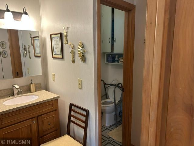 507 Birch Street E Property Photo 24